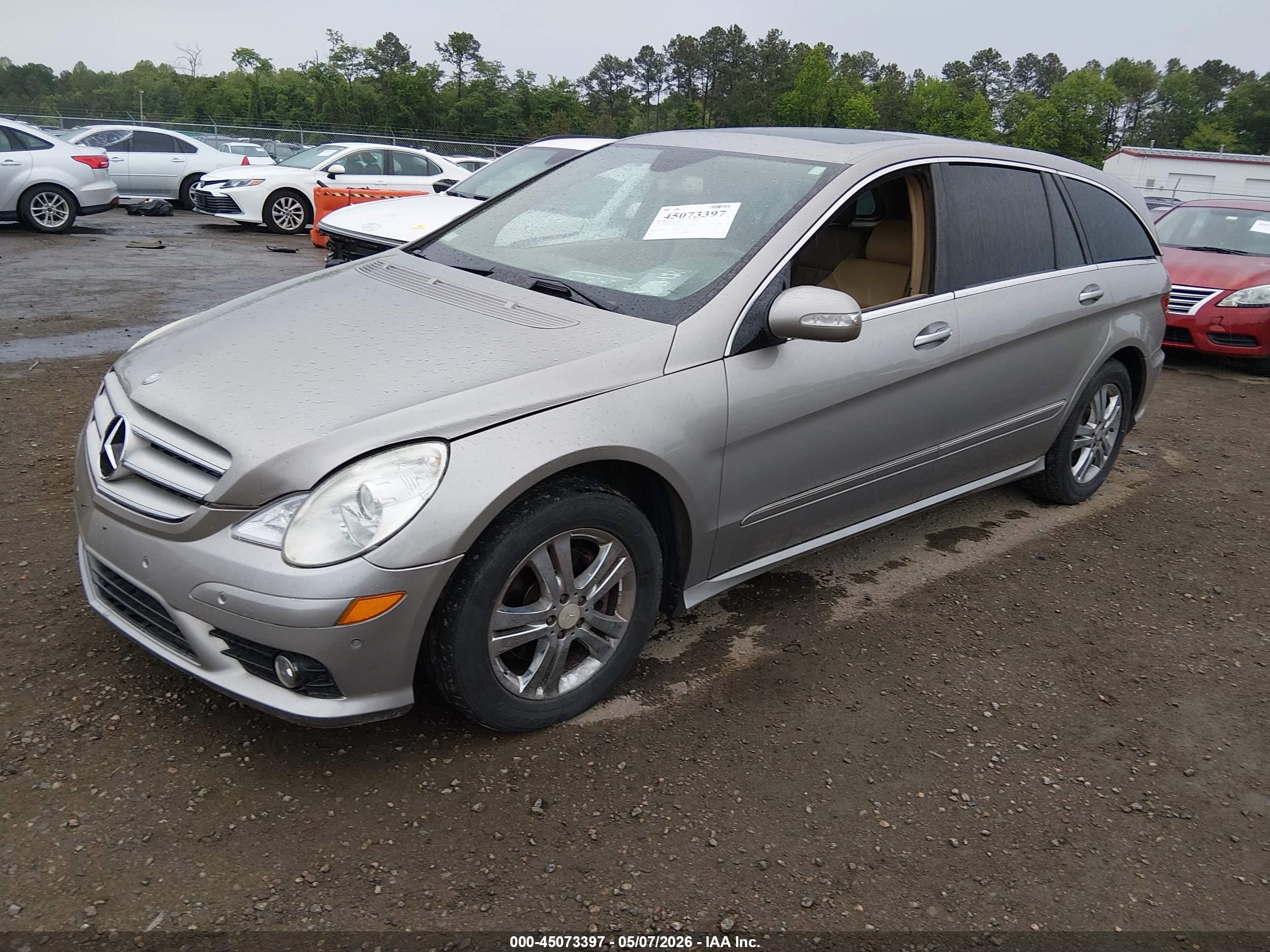 MERCEDES-BENZ R image 2