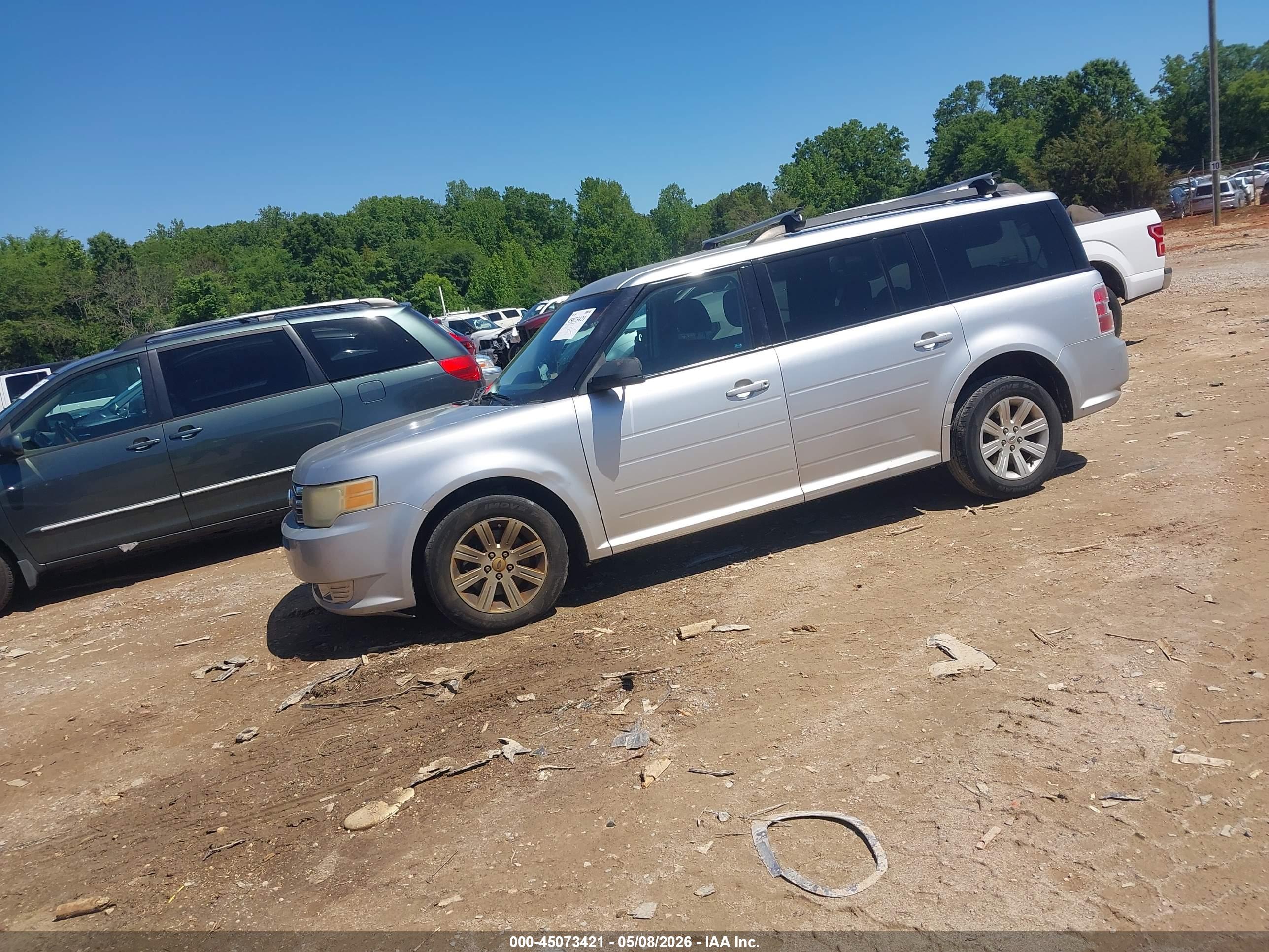 FORD FLEX image 2