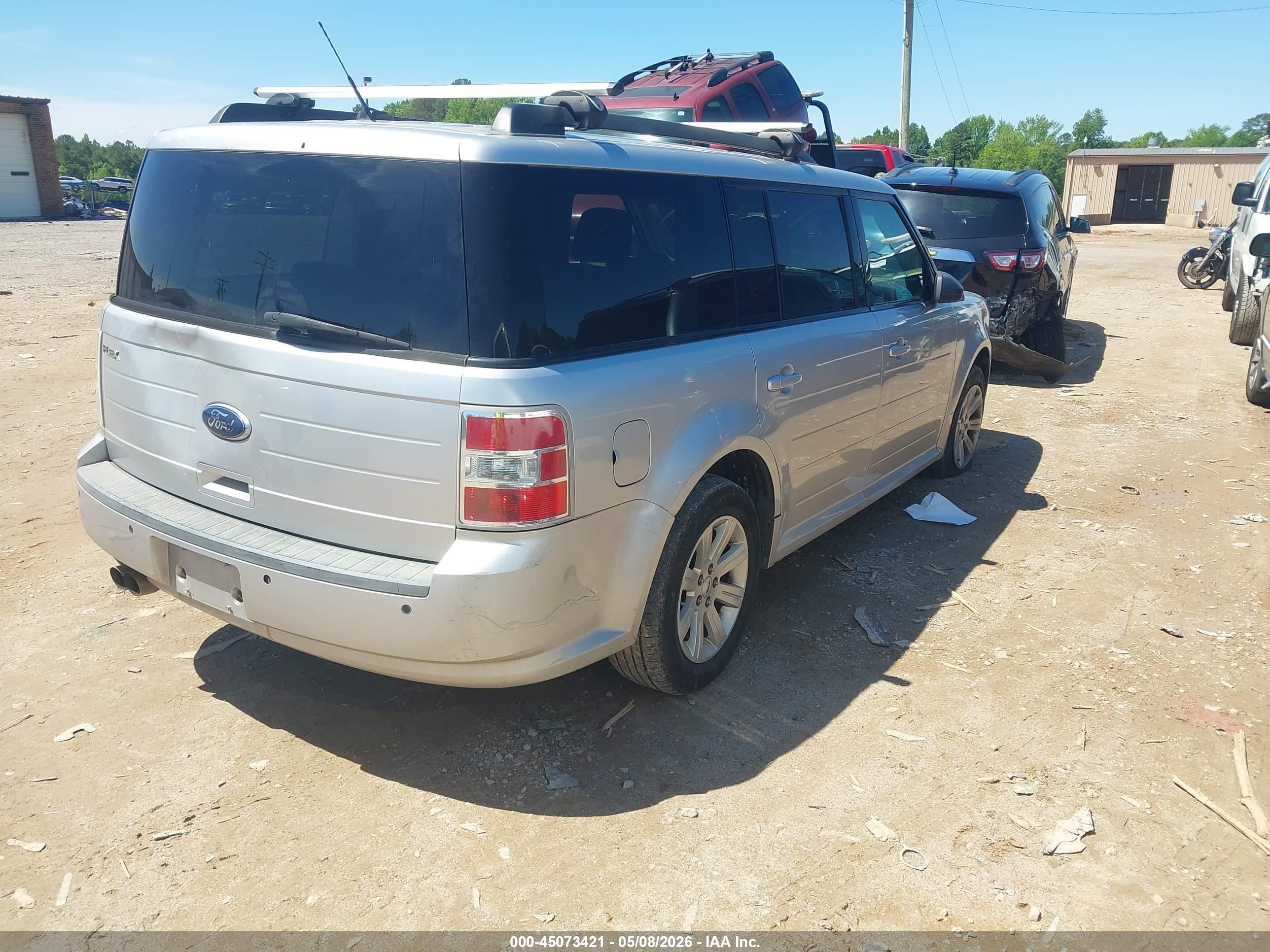 FORD FLEX image 4