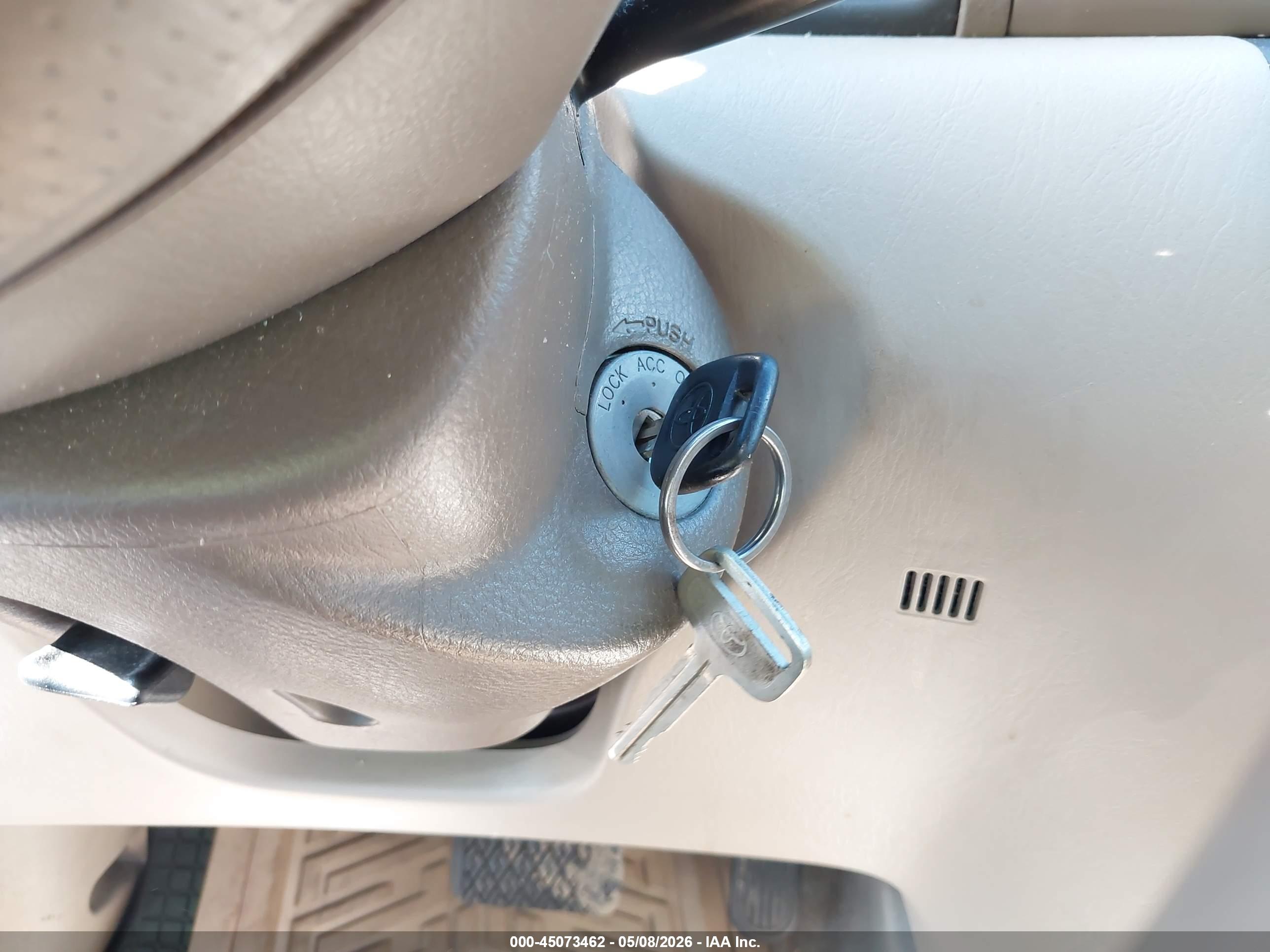 TOYOTA COROLLA image 11