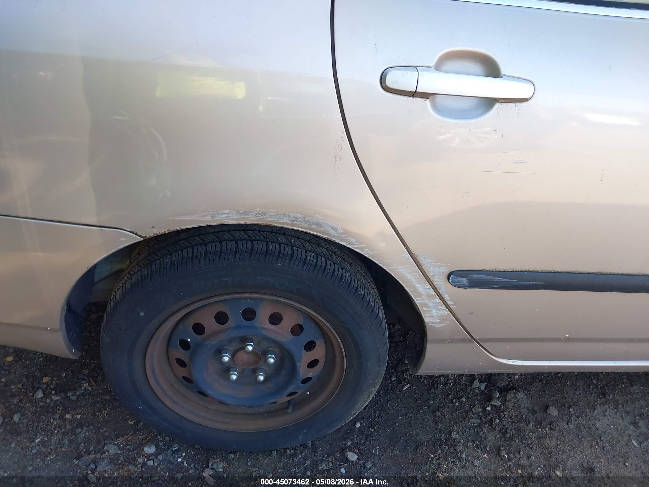 TOYOTA COROLLA image 6