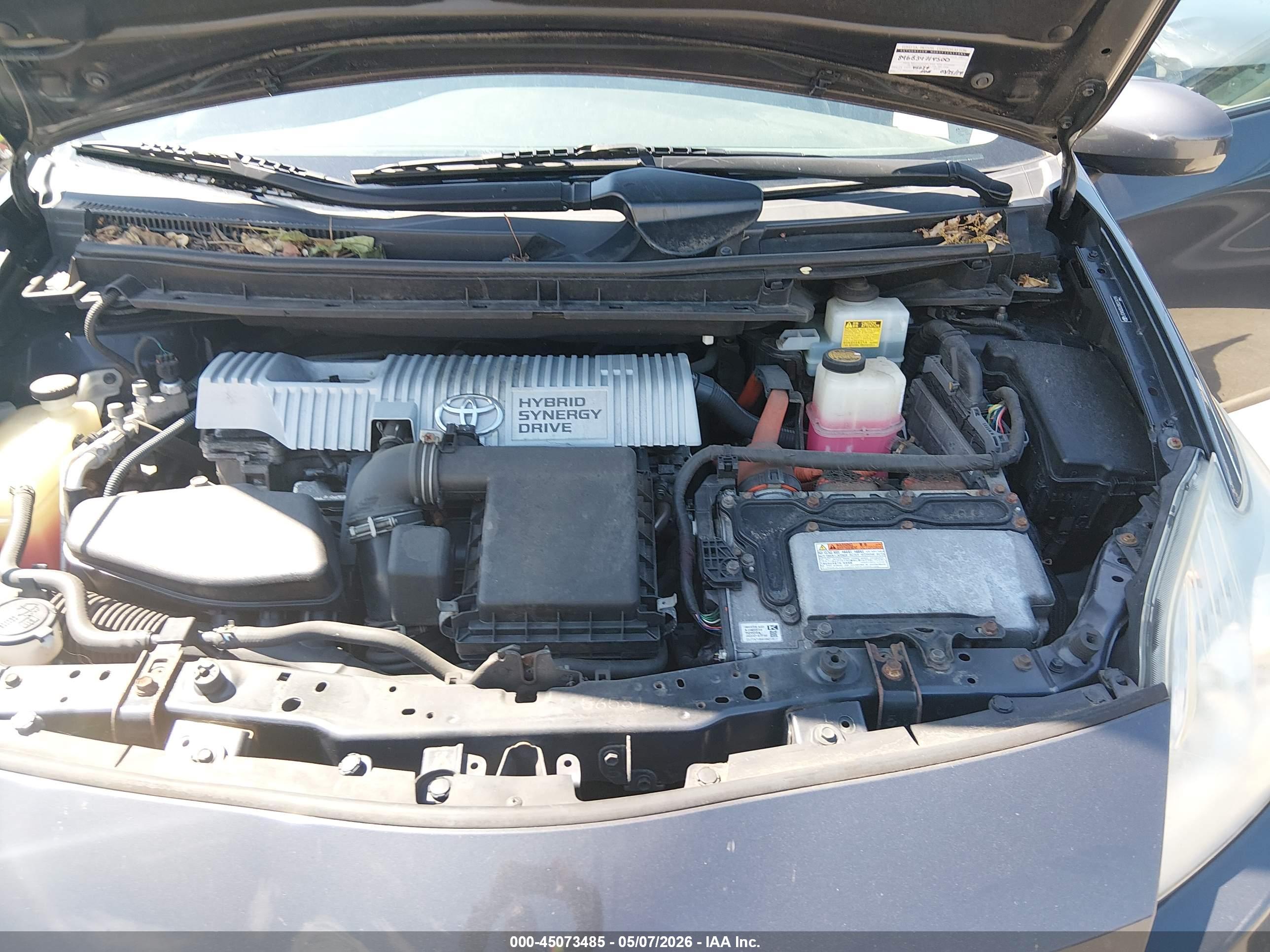 TOYOTA PRIUS image 10