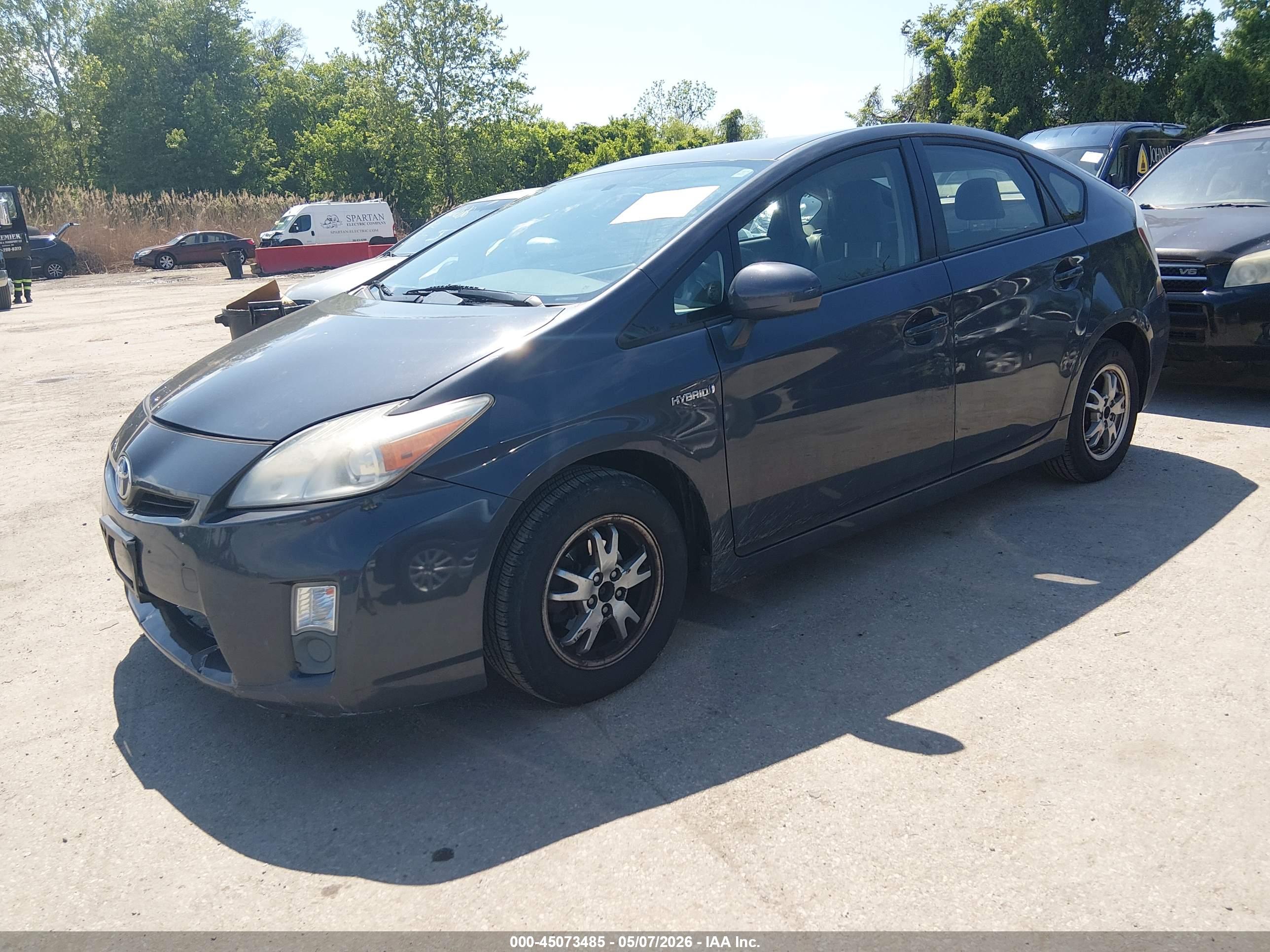 TOYOTA PRIUS image 2