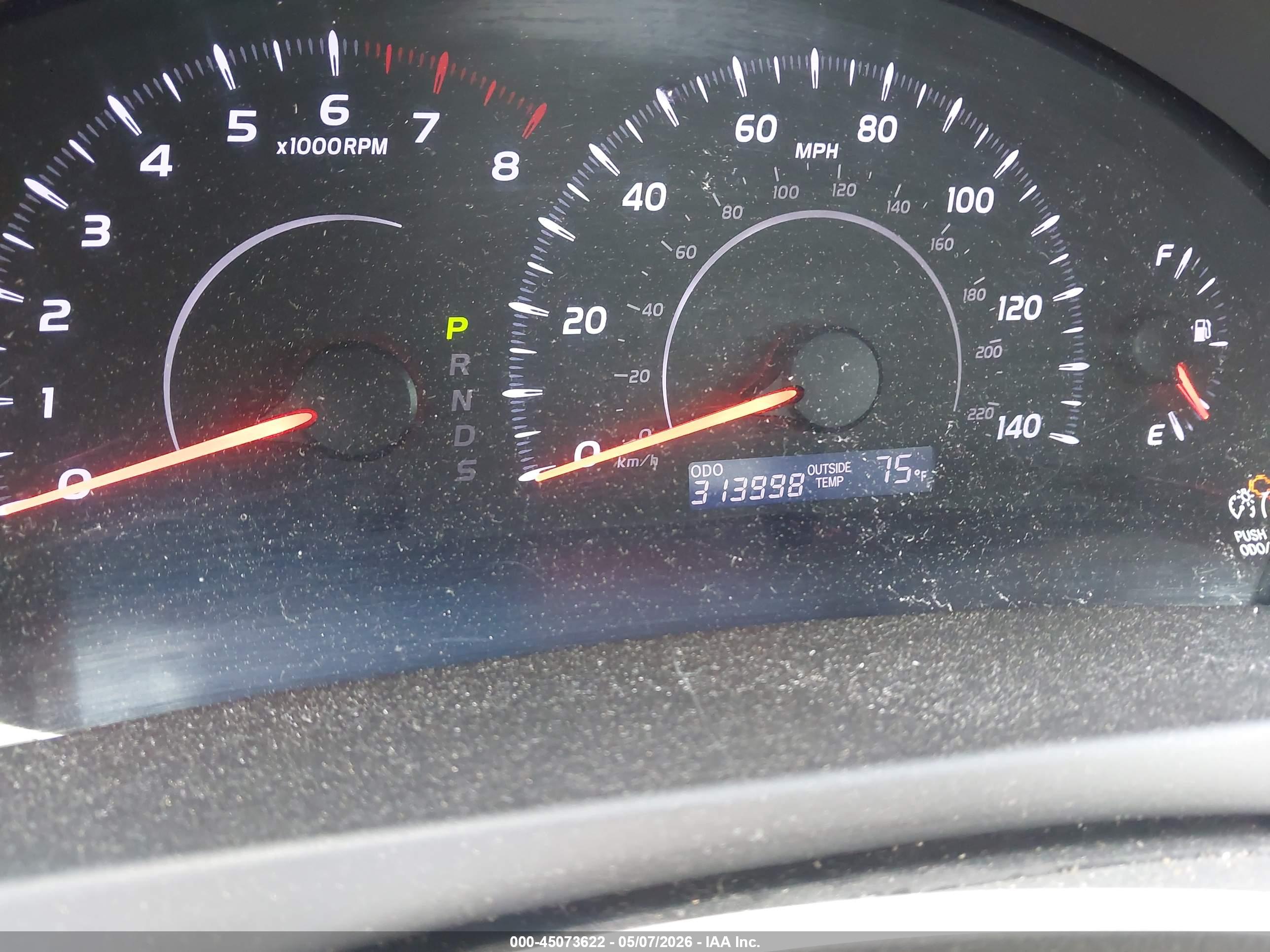 TOYOTA CAMRY image 7