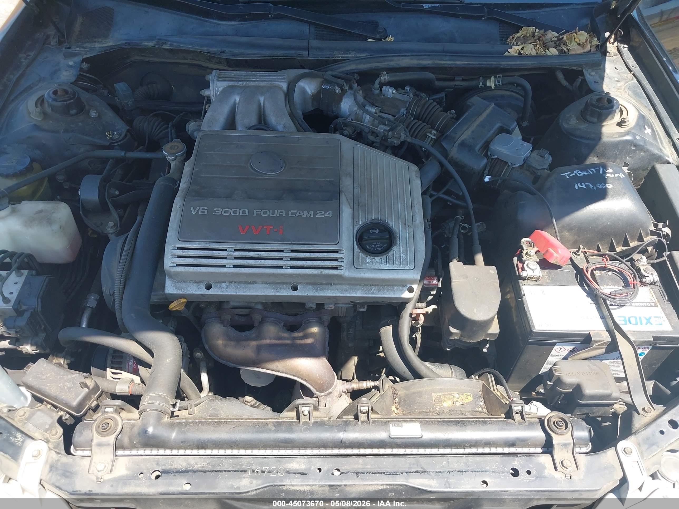LEXUS ES image 10