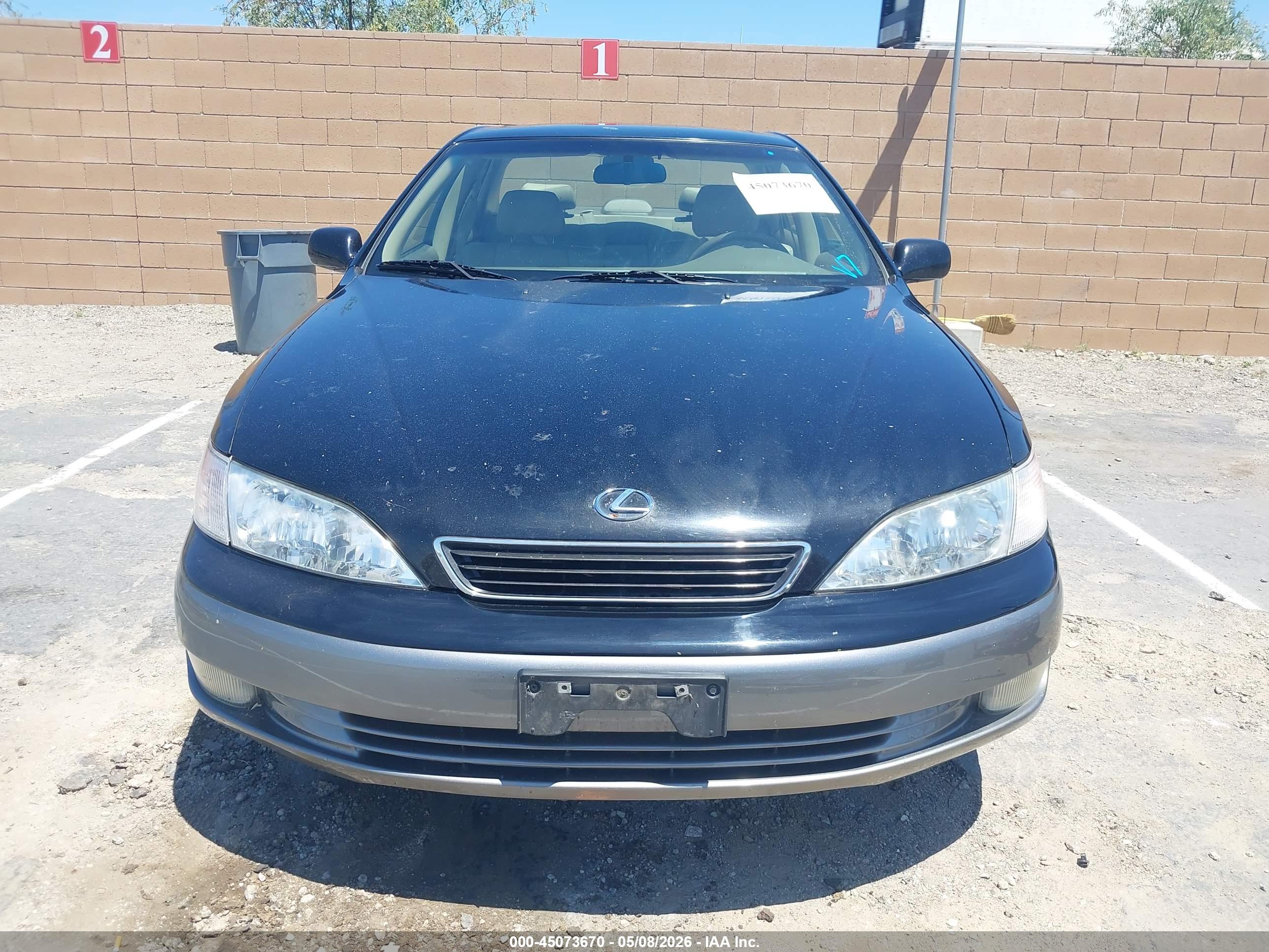 LEXUS ES image 6