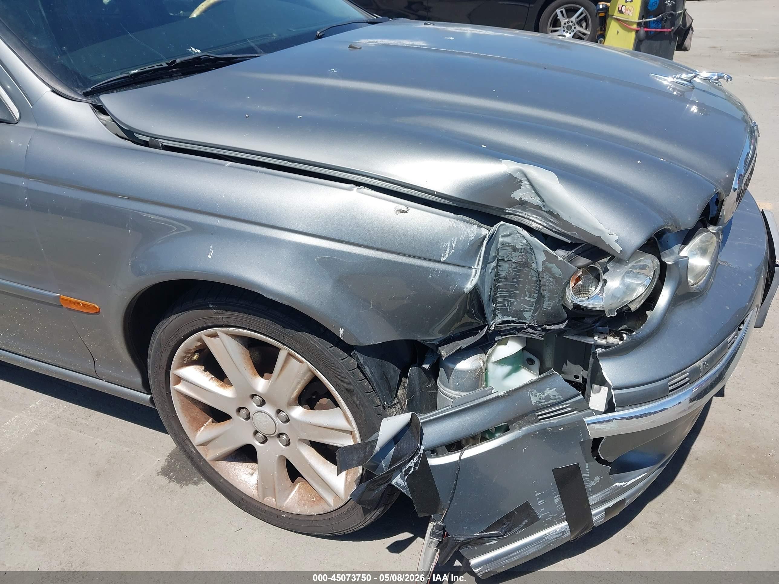 JAGUAR X-TYPE image 6