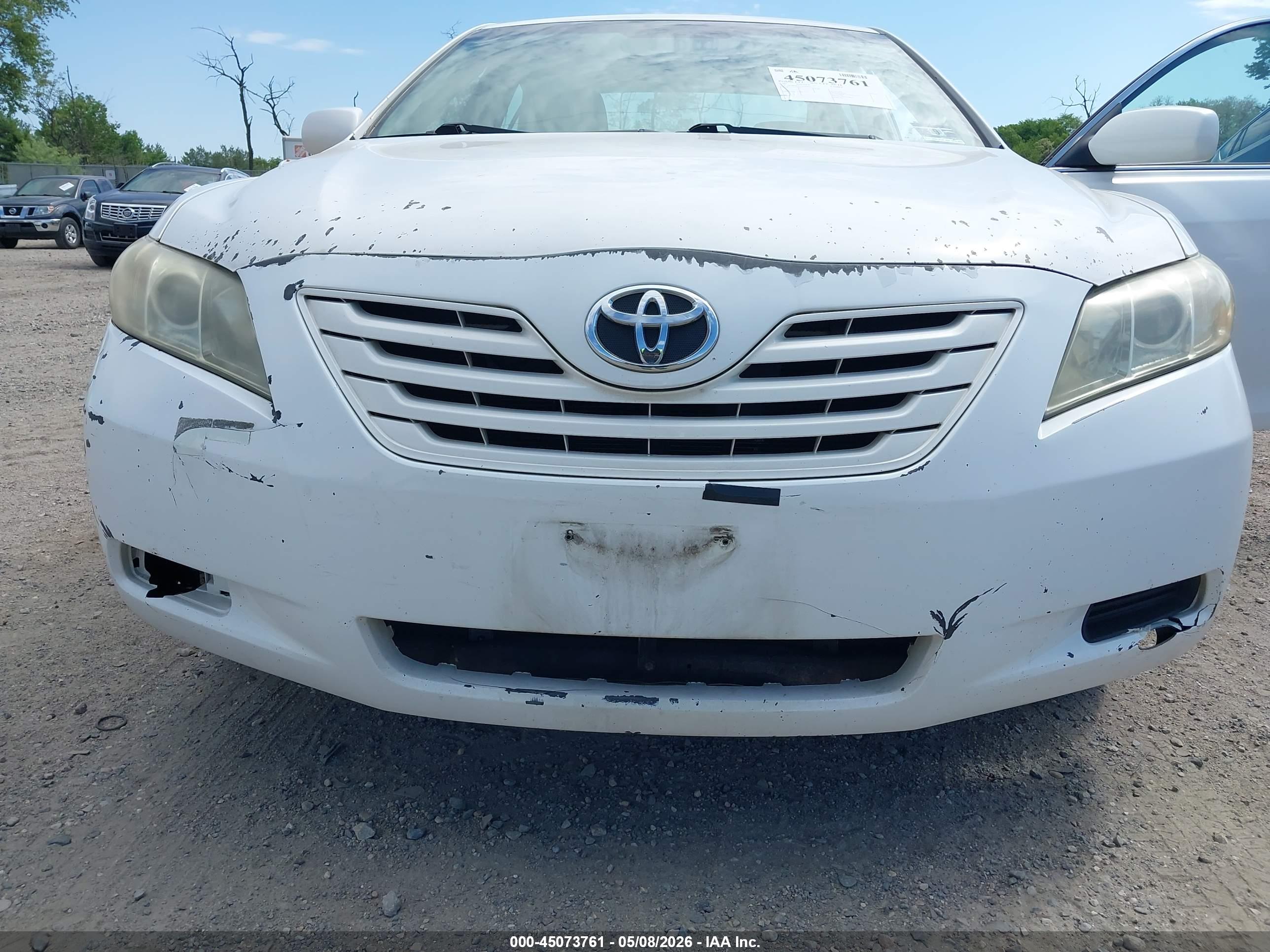 TOYOTA CAMRY image 6
