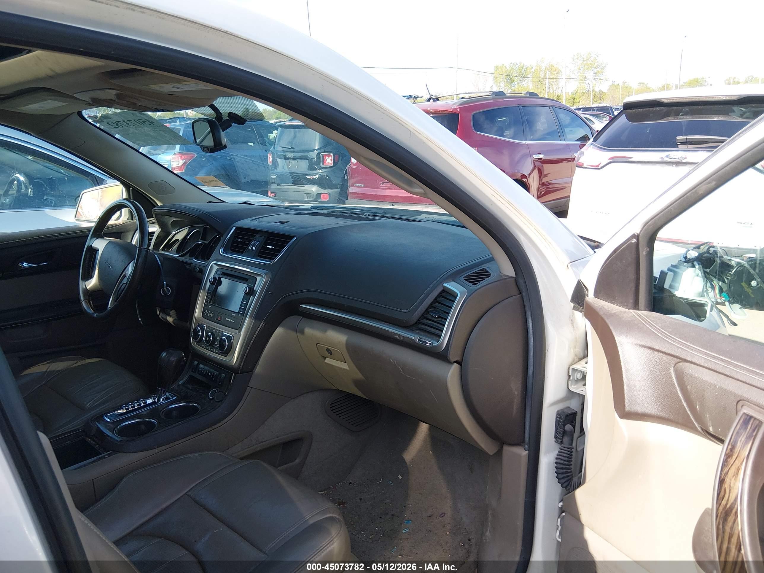 GMC ACADIA image 5