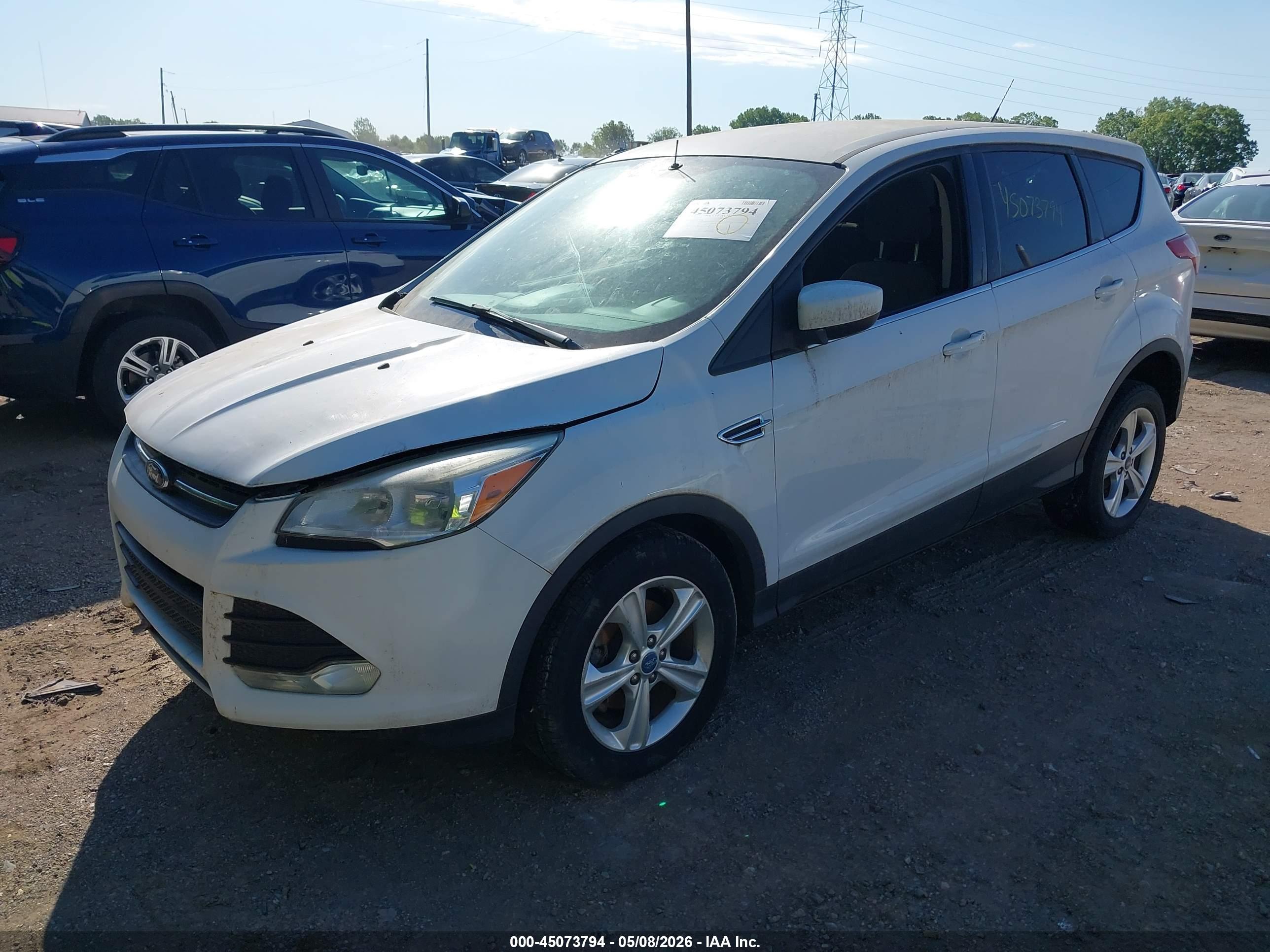 FORD ESCAPE image 2