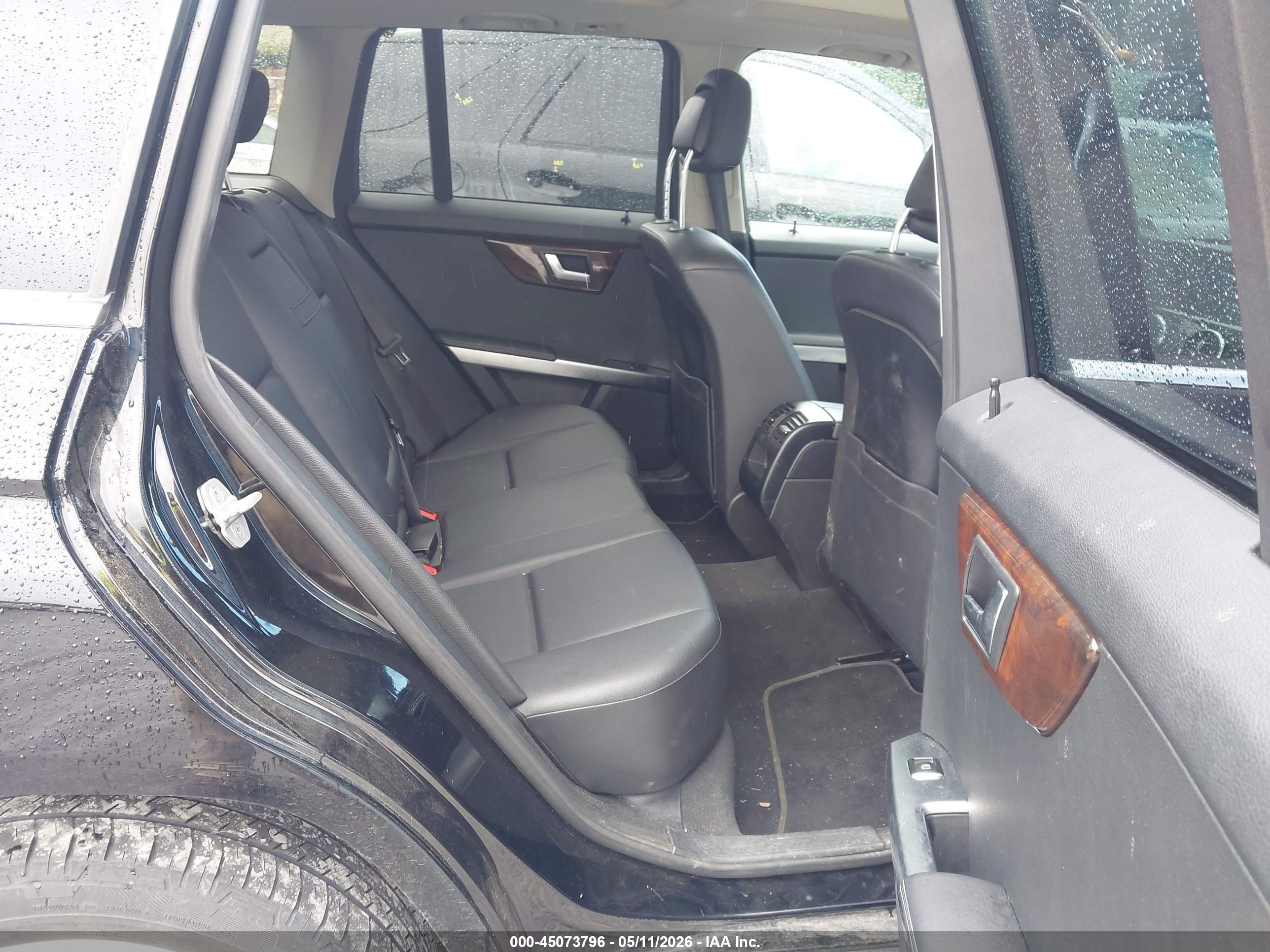 MERCEDES-BENZ GLK image 8