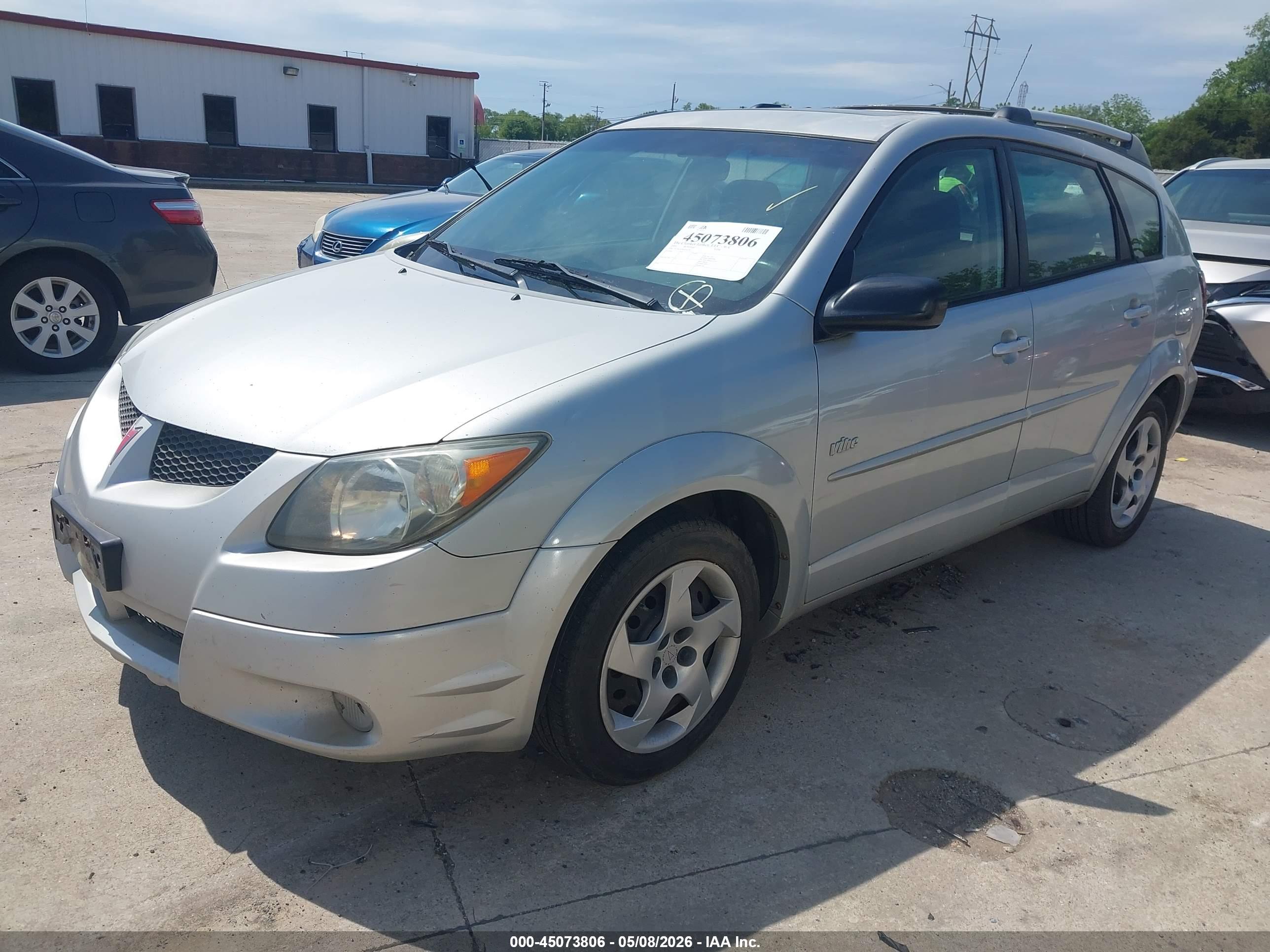 PONTIAC VIBE image 2
