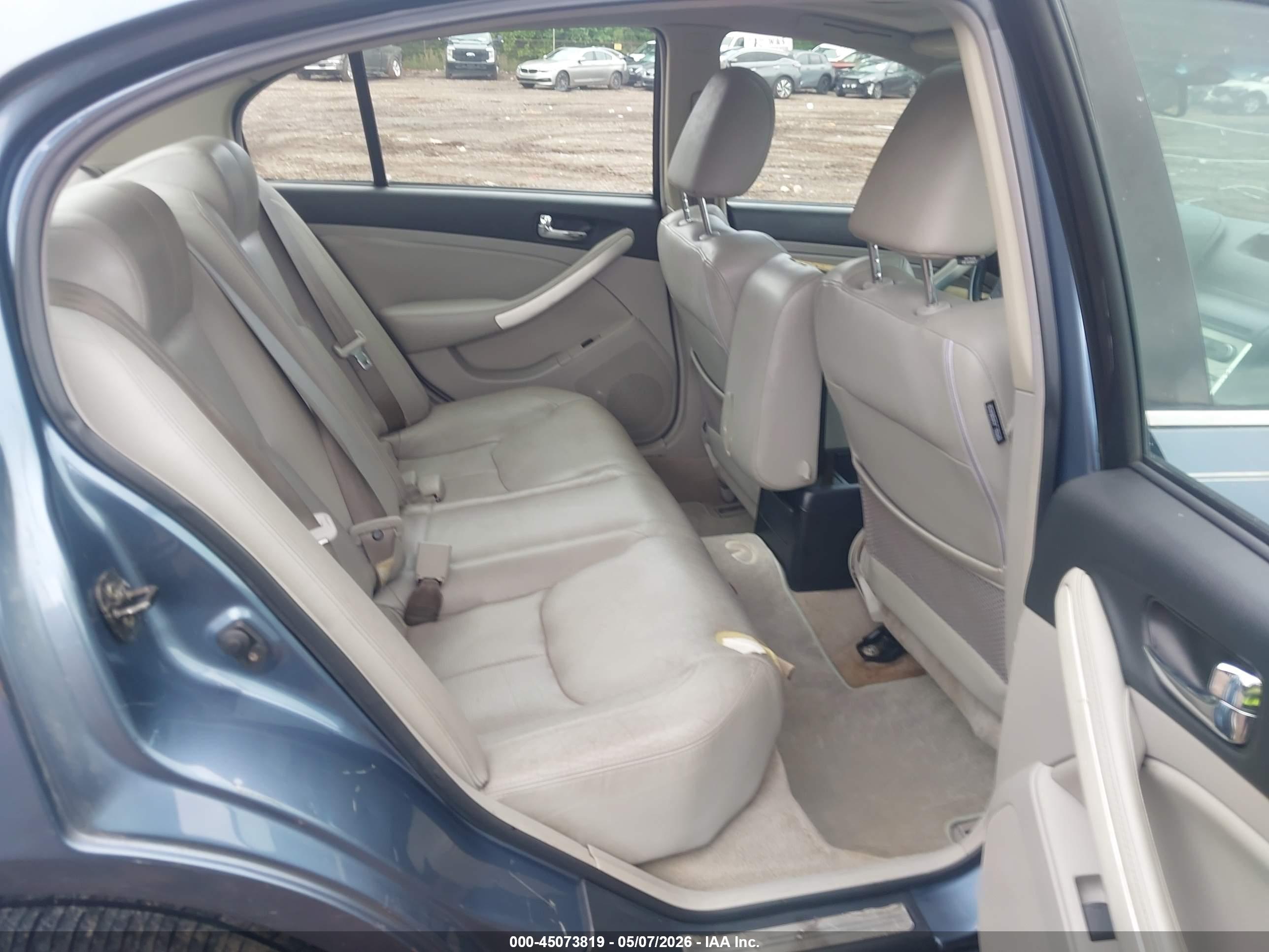 INFINITI G35X image 8