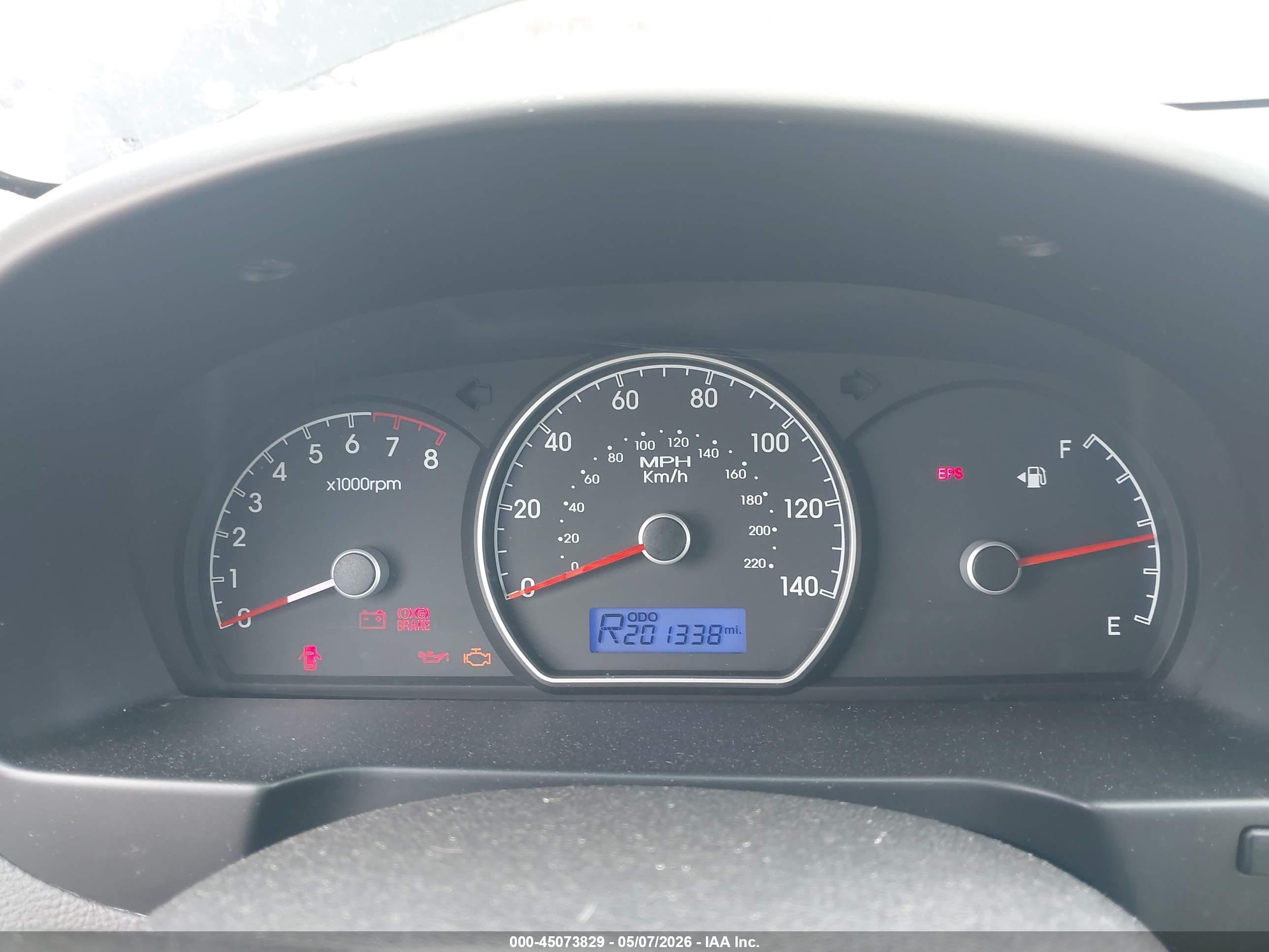 HYUNDAI ELANTRA image 7