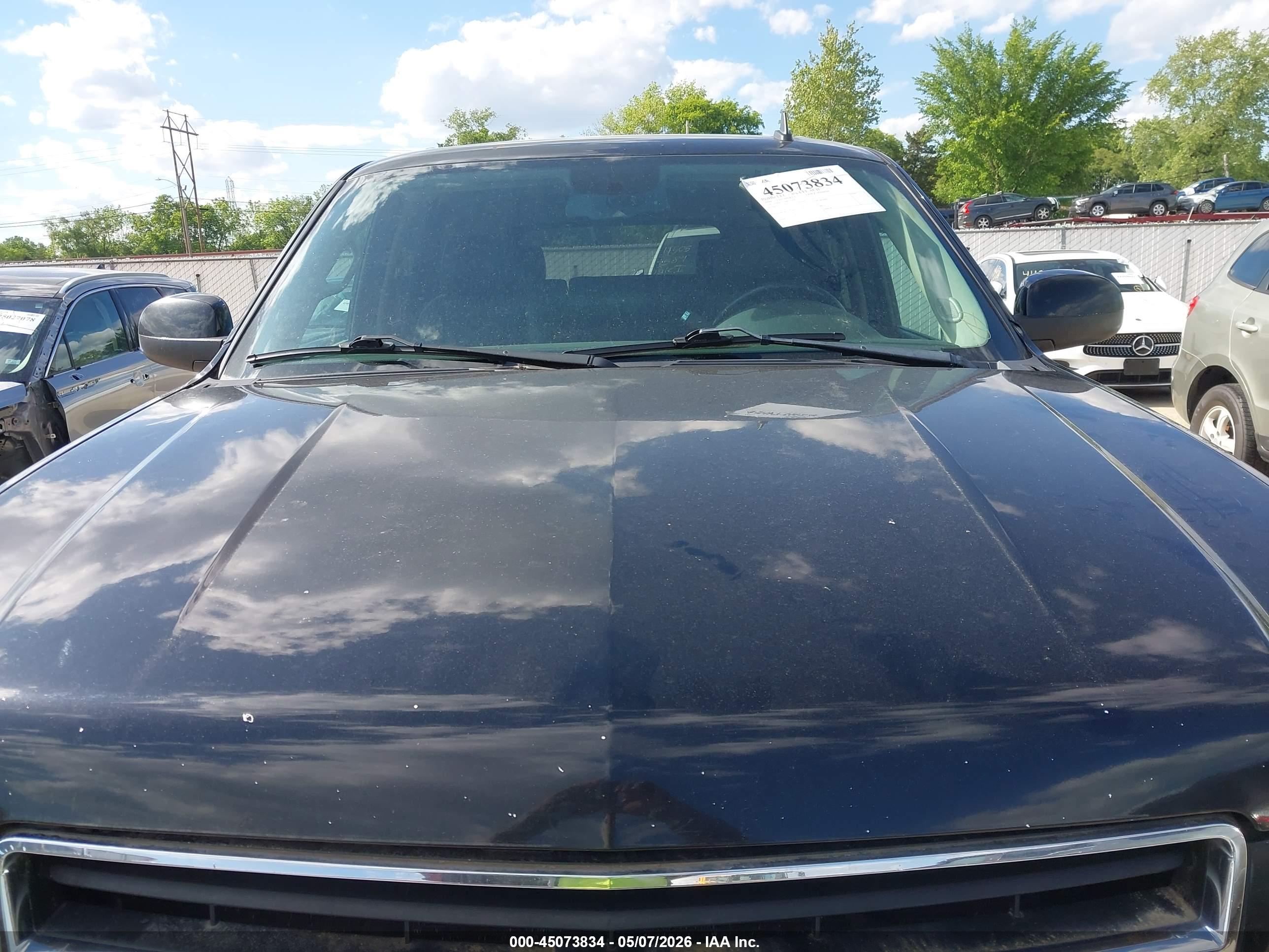 CHEVROLET TAHOE image 6