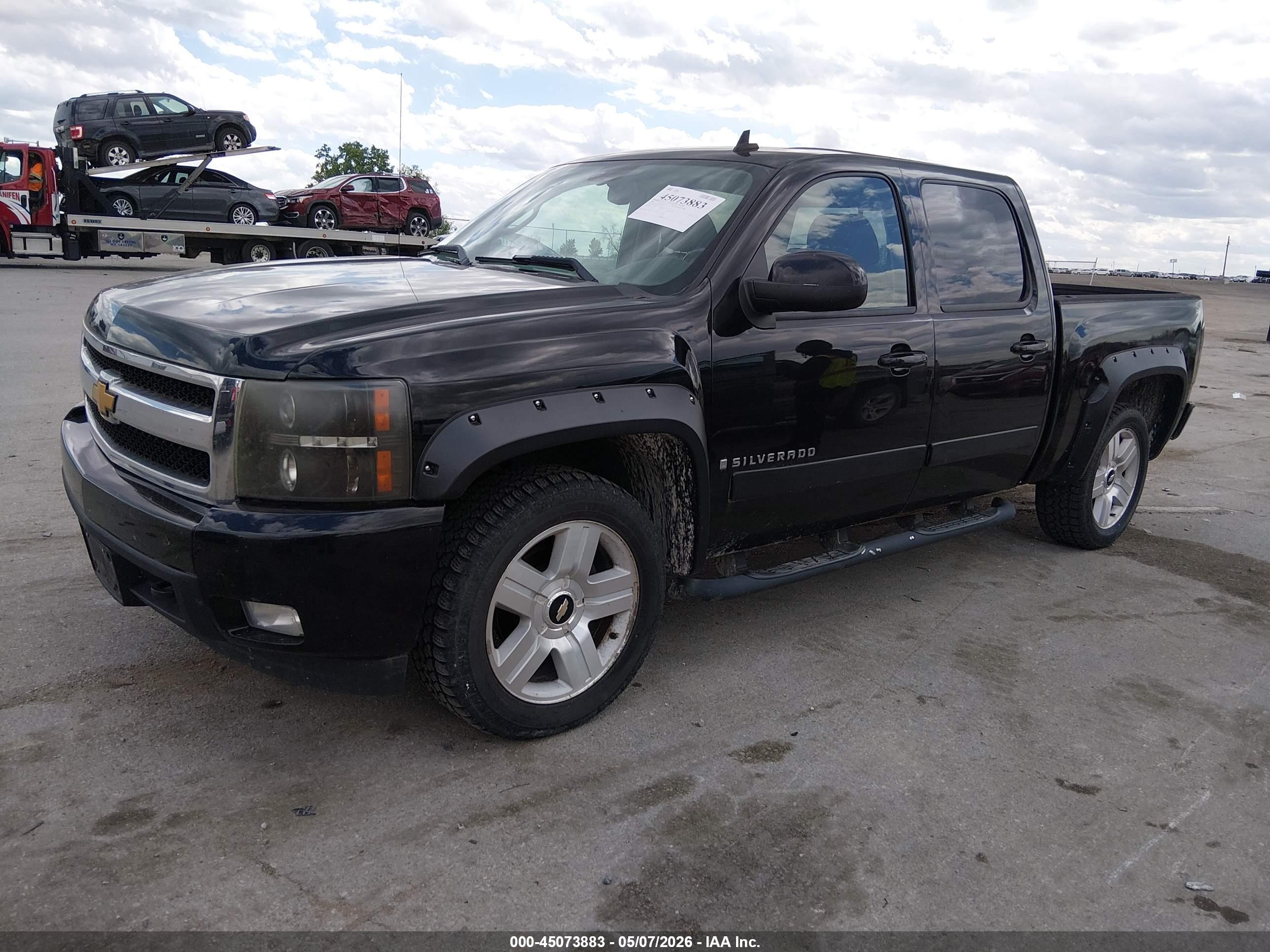 CHEVROLET SILVERADO image 2