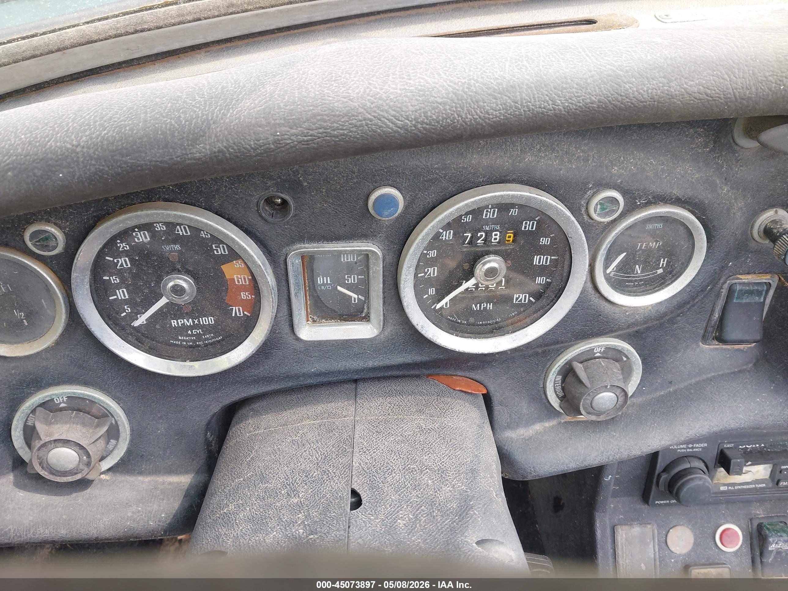 MG MGB image 7