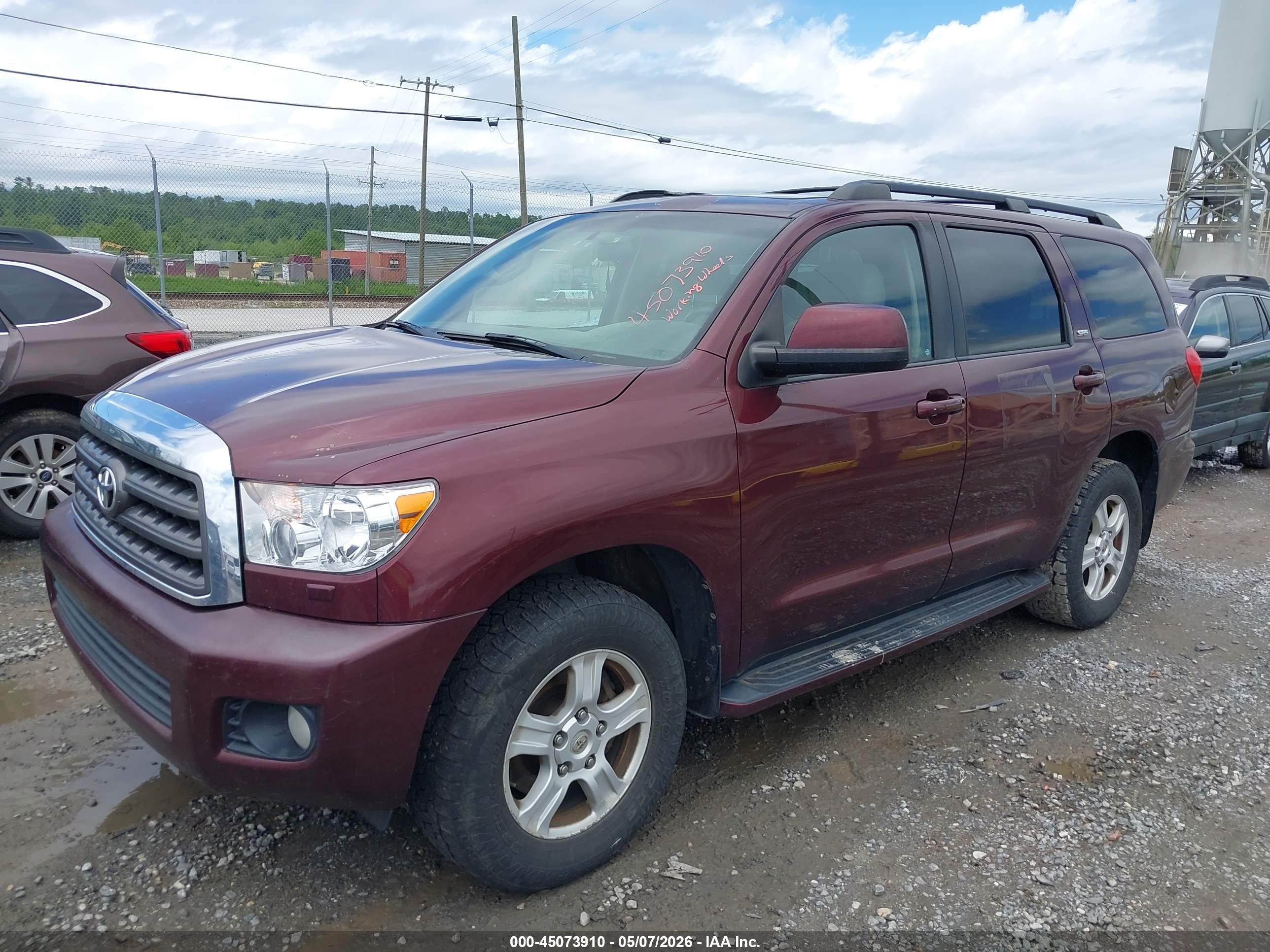 TOYOTA SEQUOIA image 6