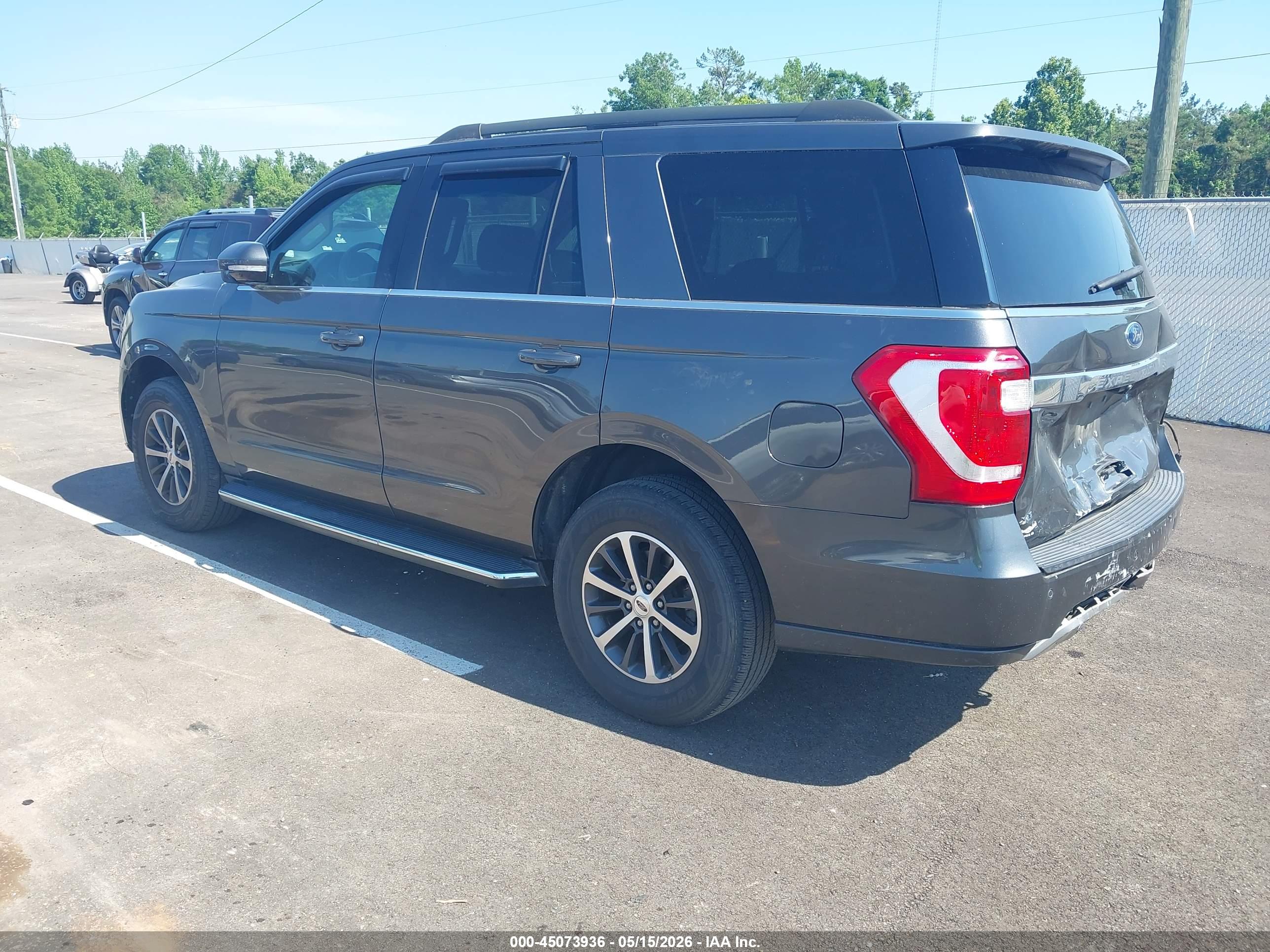 FORD EXPEDITION image 3