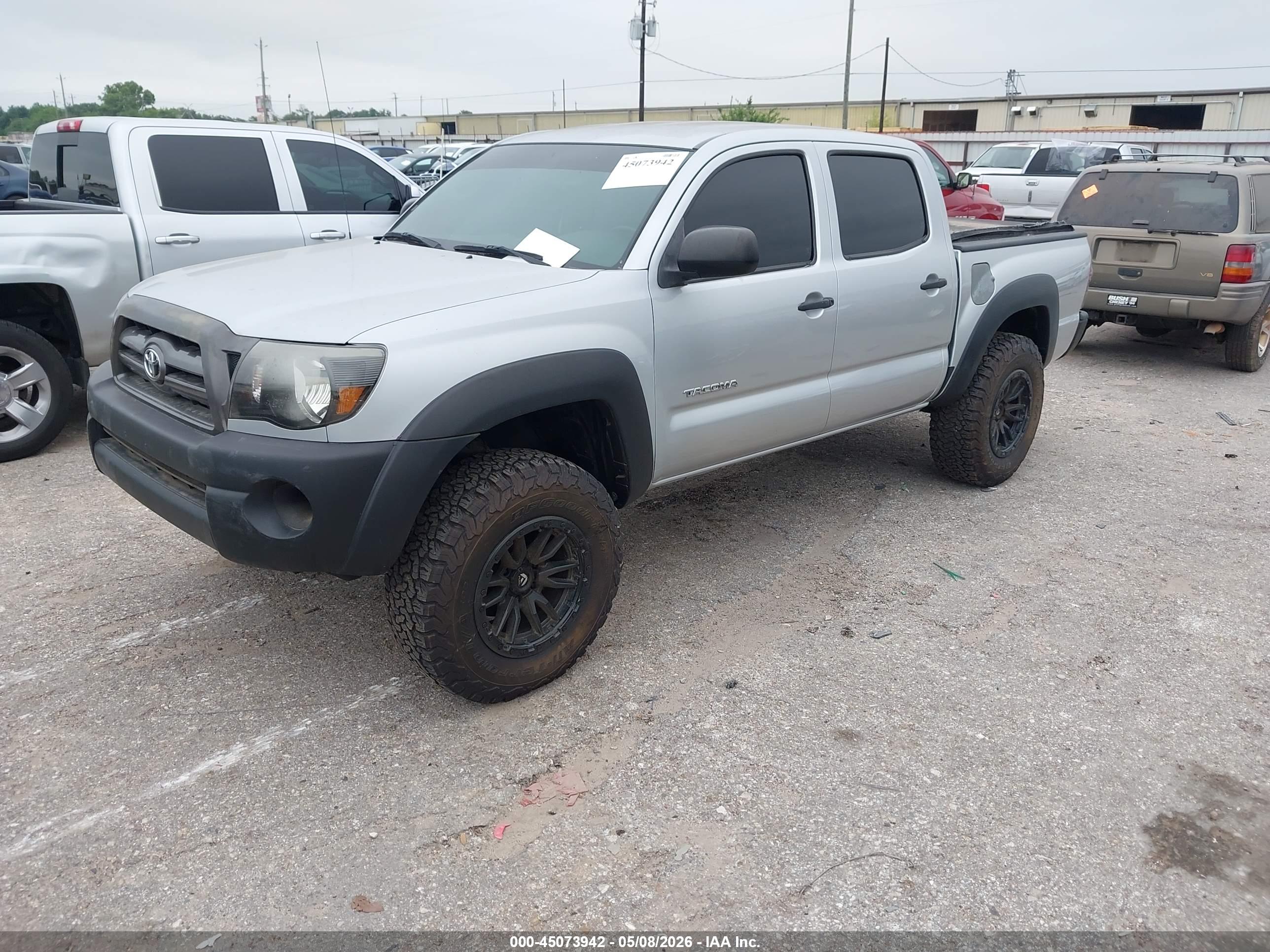 TOYOTA TACOMA image 2