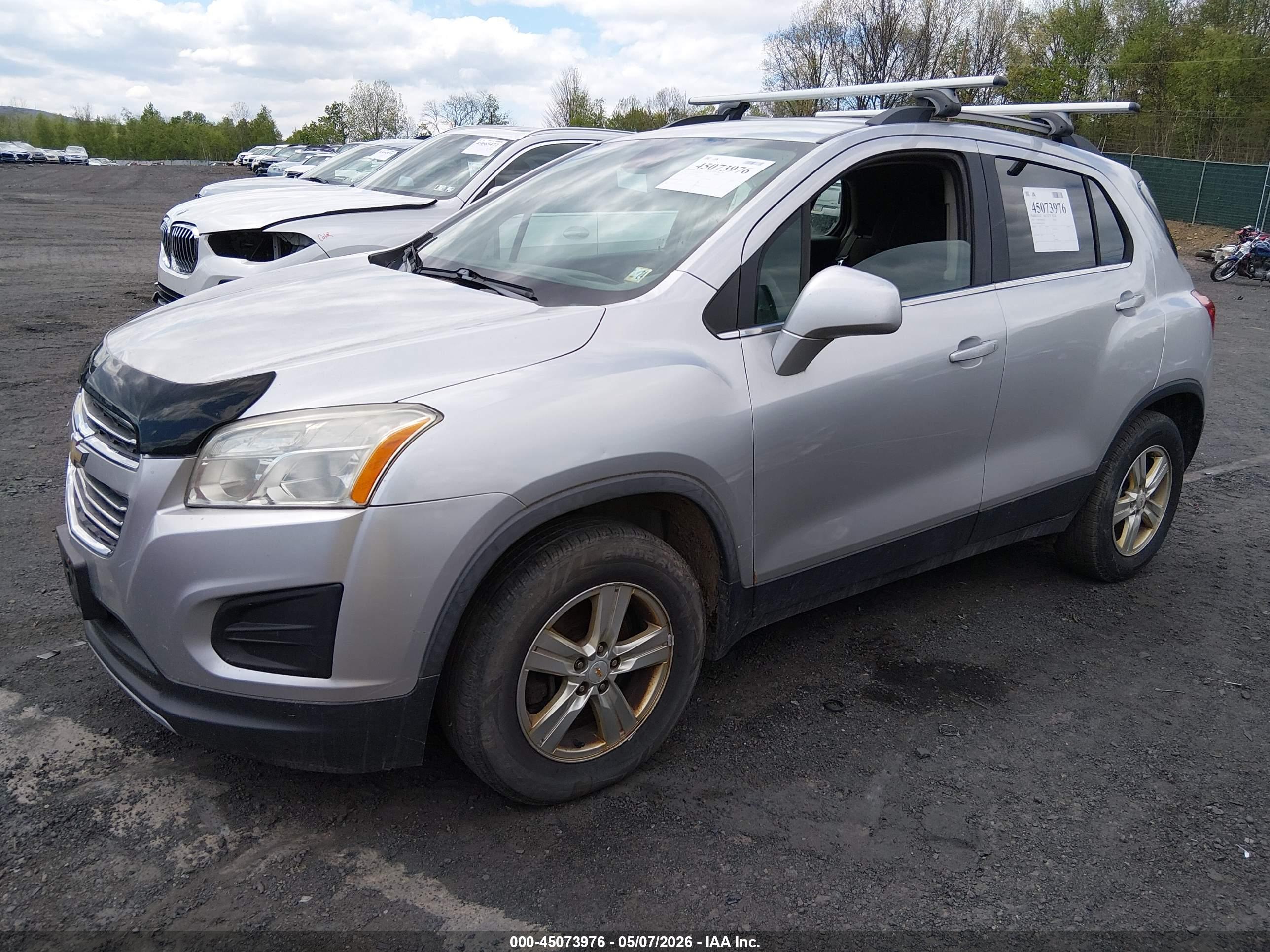 CHEVROLET TRAX image 2