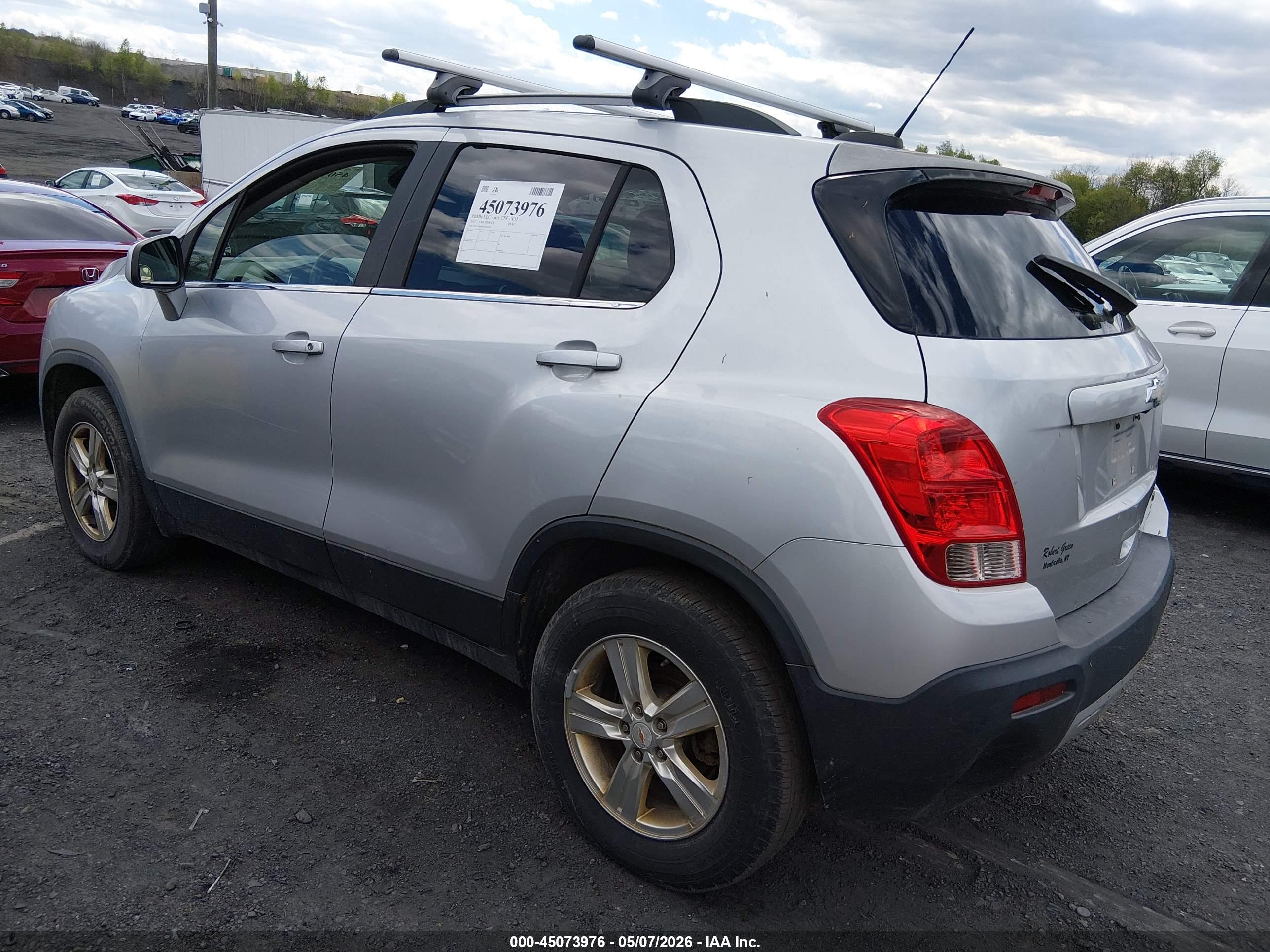CHEVROLET TRAX image 3