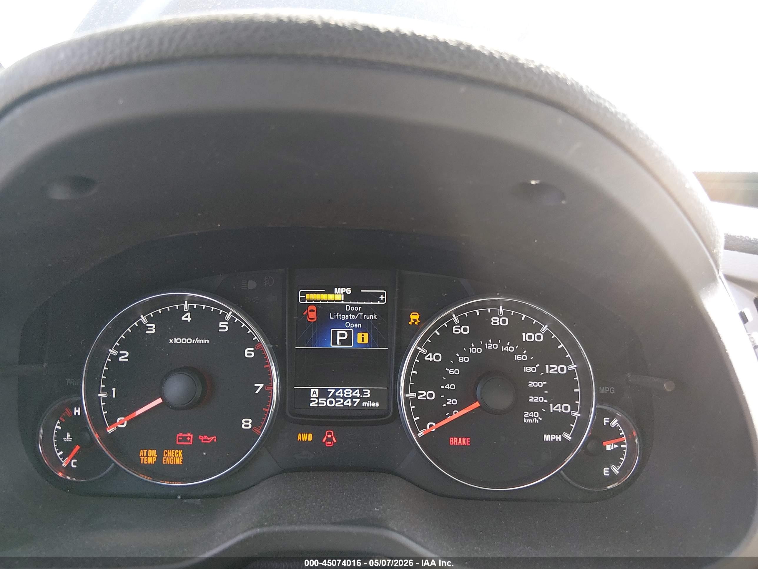 SUBARU OUTBACK image 7