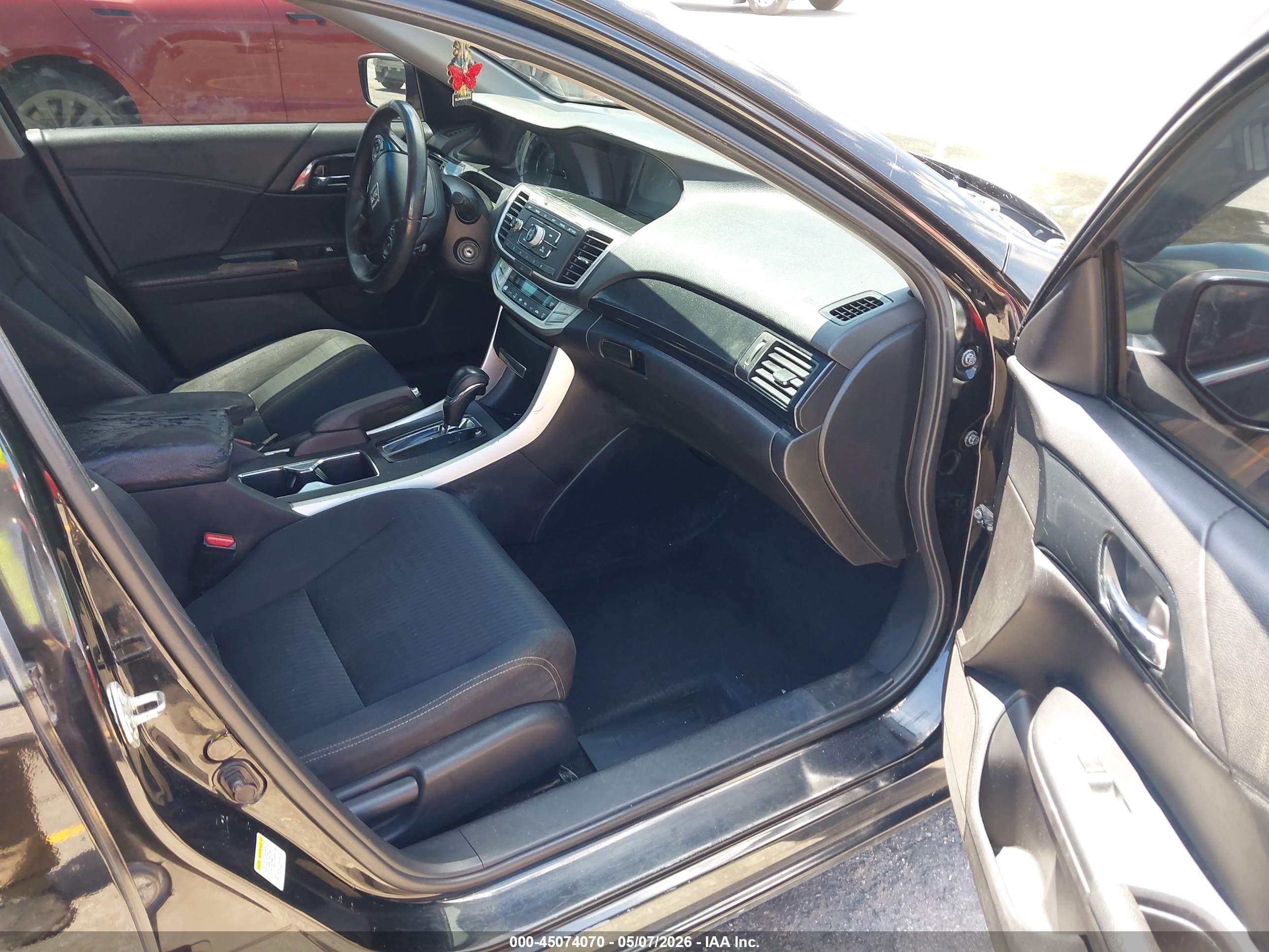 HONDA ACCORD image 5