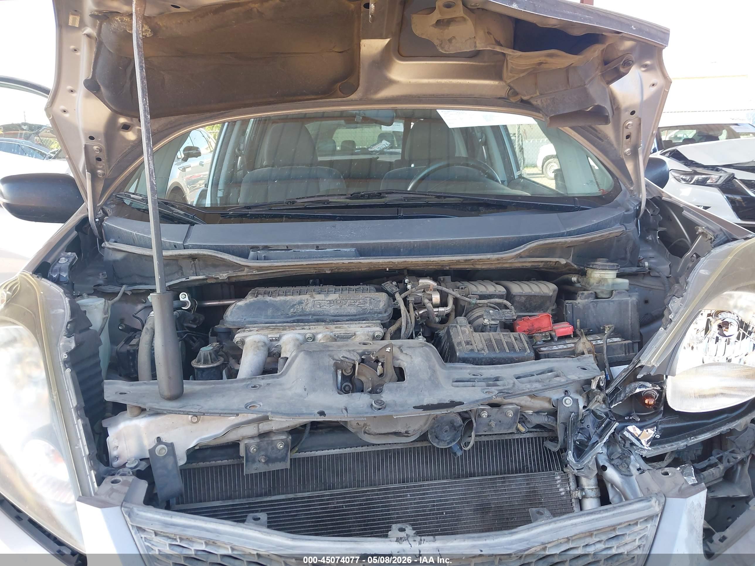 HONDA FIT image 10