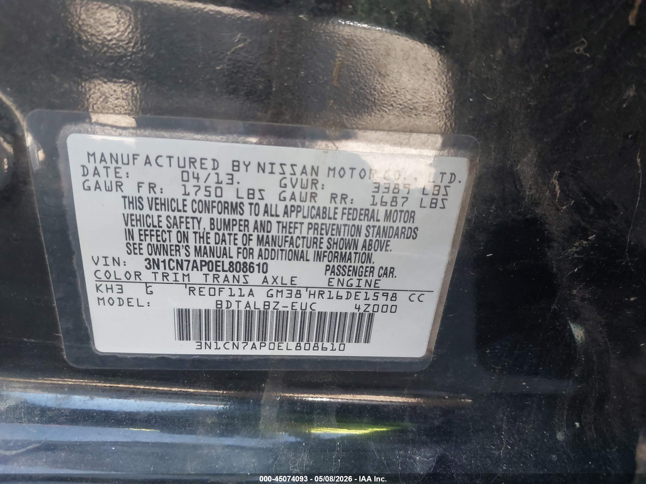 NISSAN VERSA image 9
