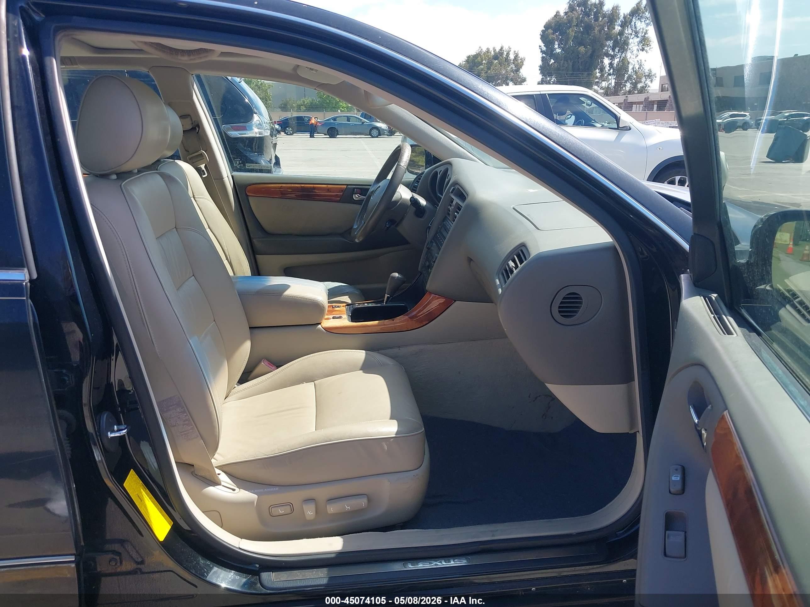 LEXUS GS image 5