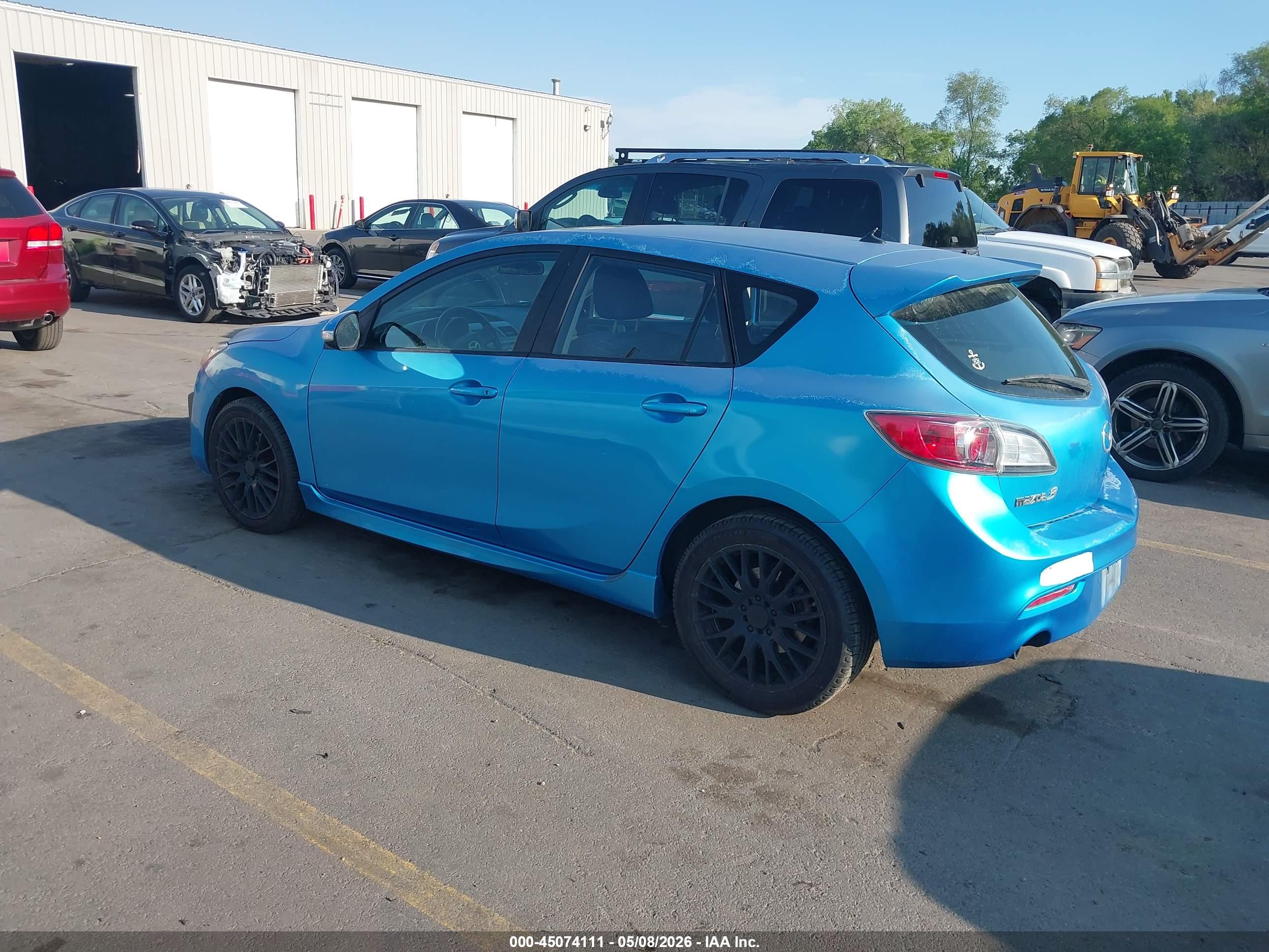MAZDA MAZDA3 image 3