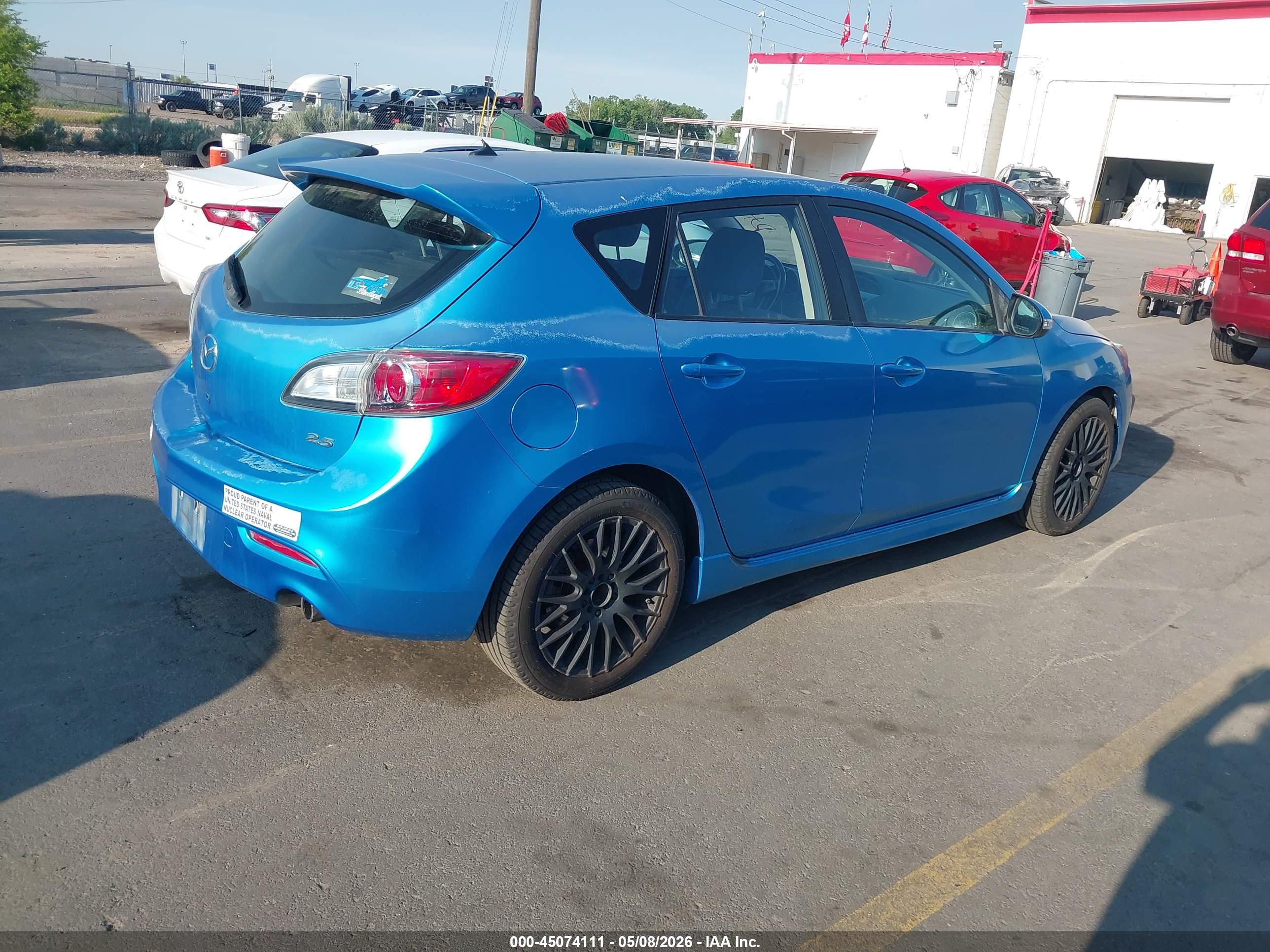 MAZDA MAZDA3 image 4