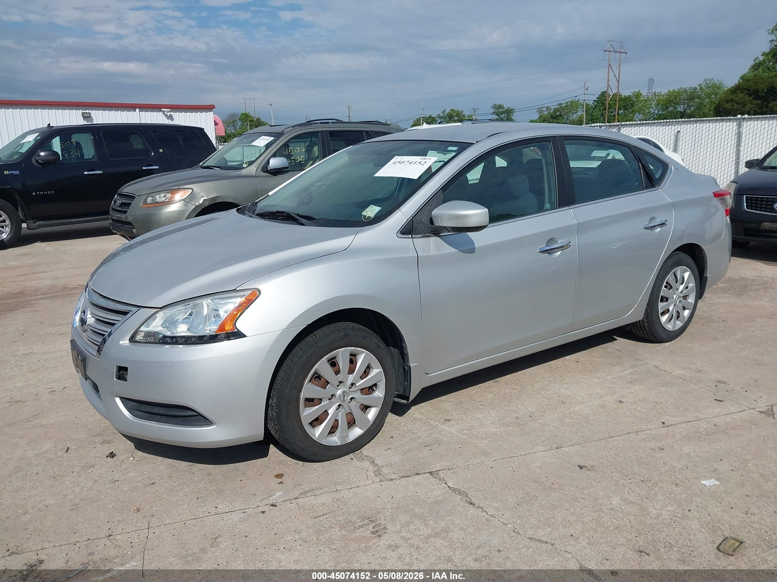 NISSAN SENTRA image 2