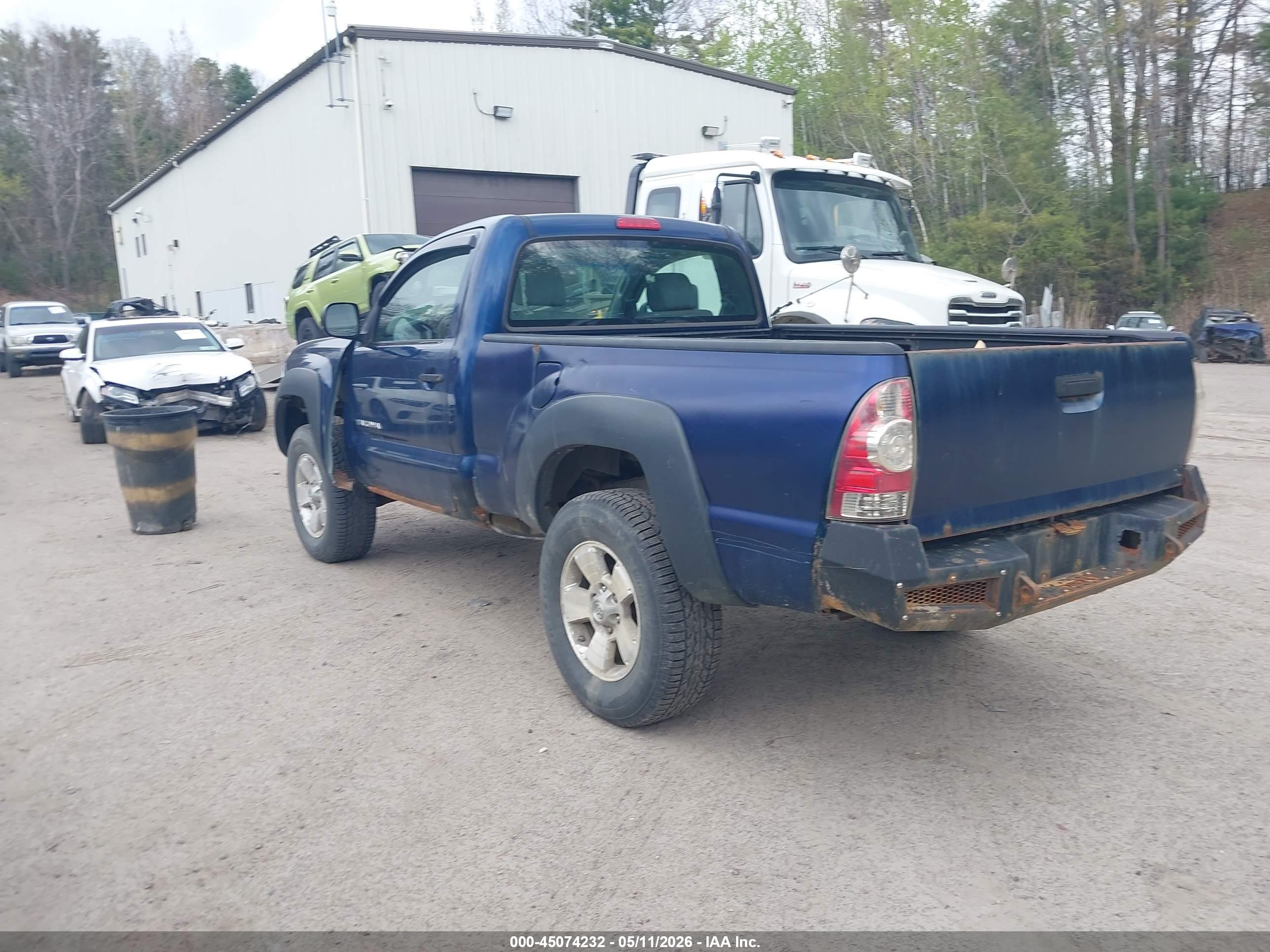 TOYOTA TACOMA image 3