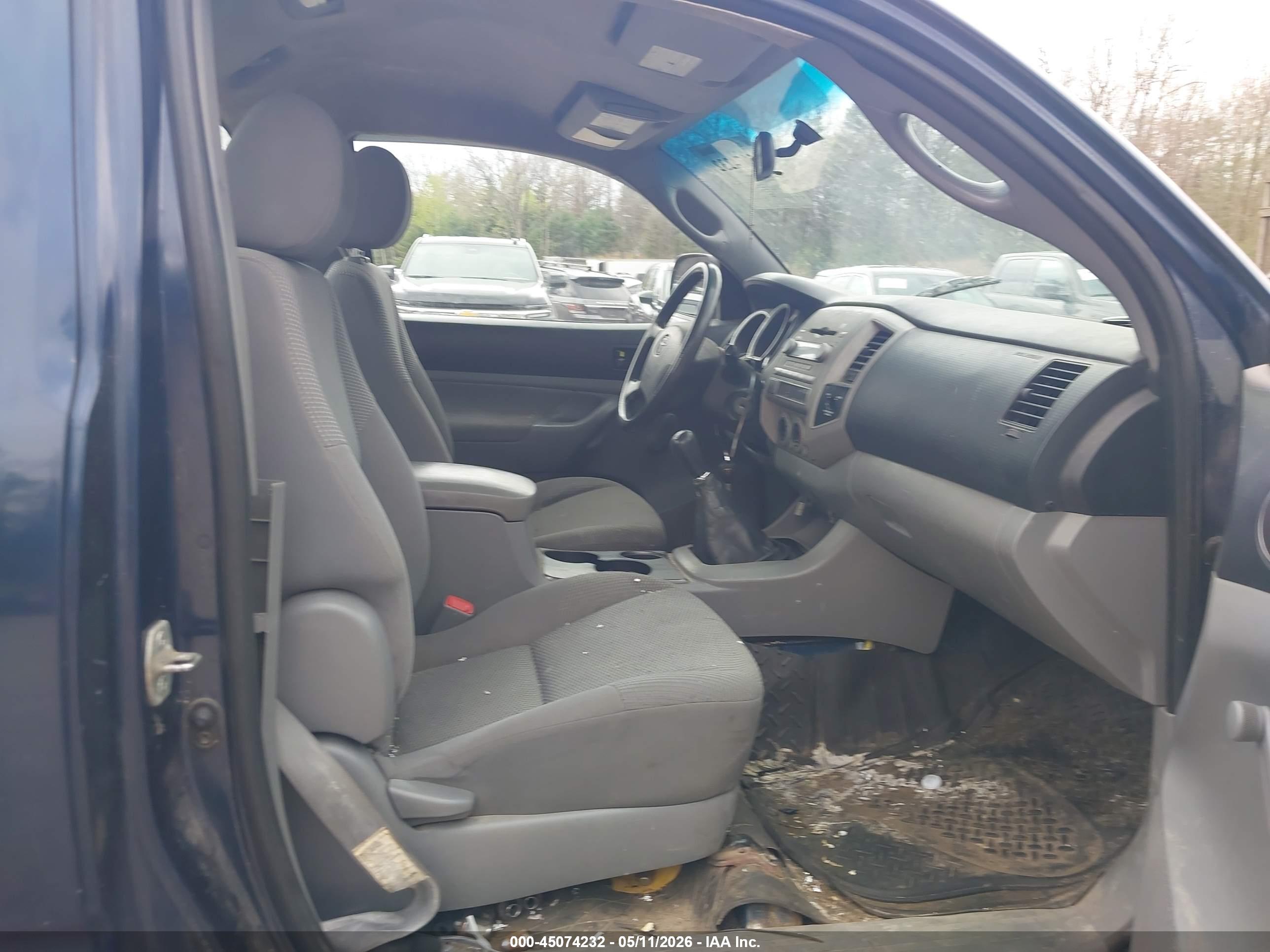 TOYOTA TACOMA image 5