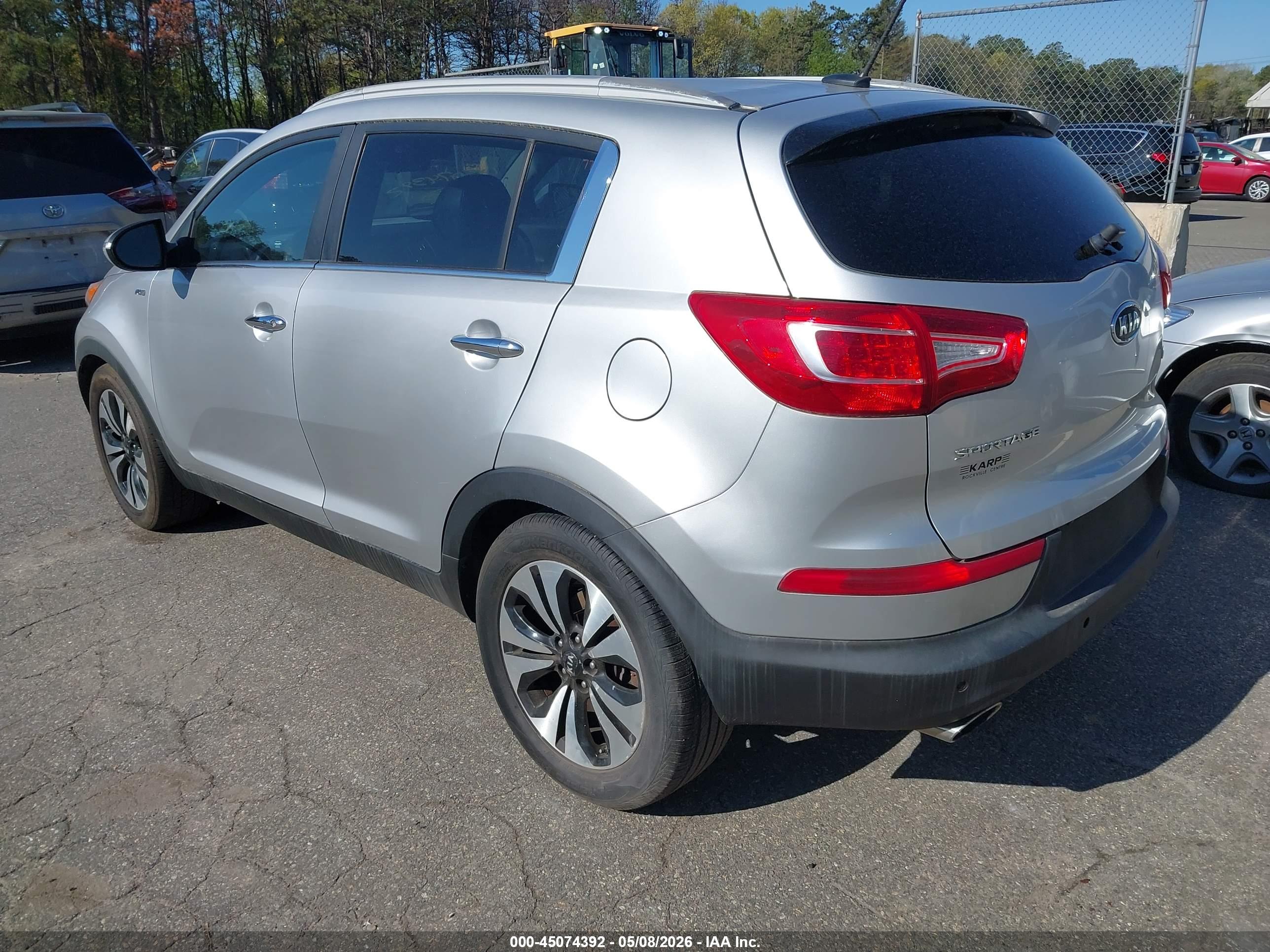 KIA SPORTAGE image 3