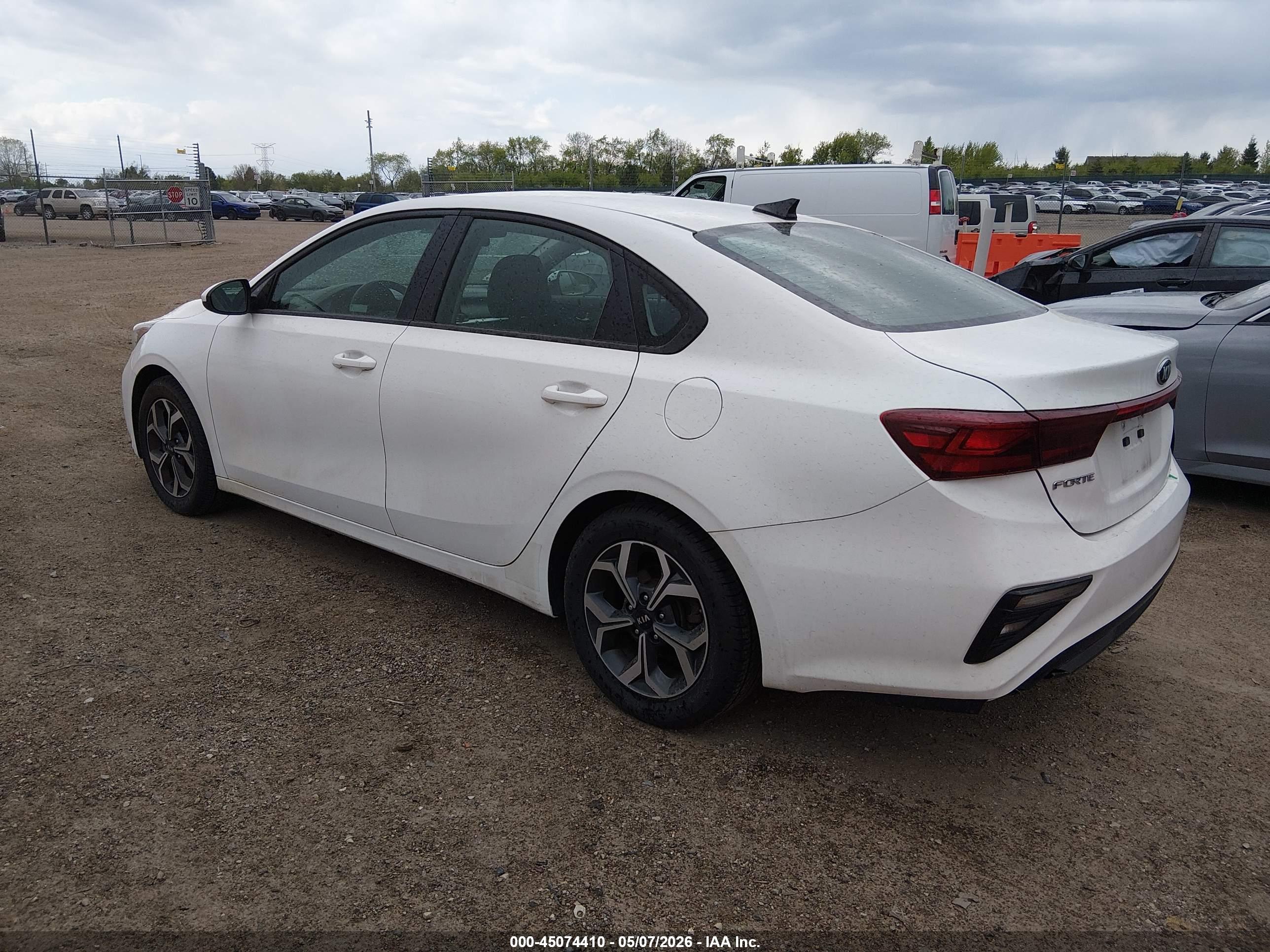 KIA FORTE image 3