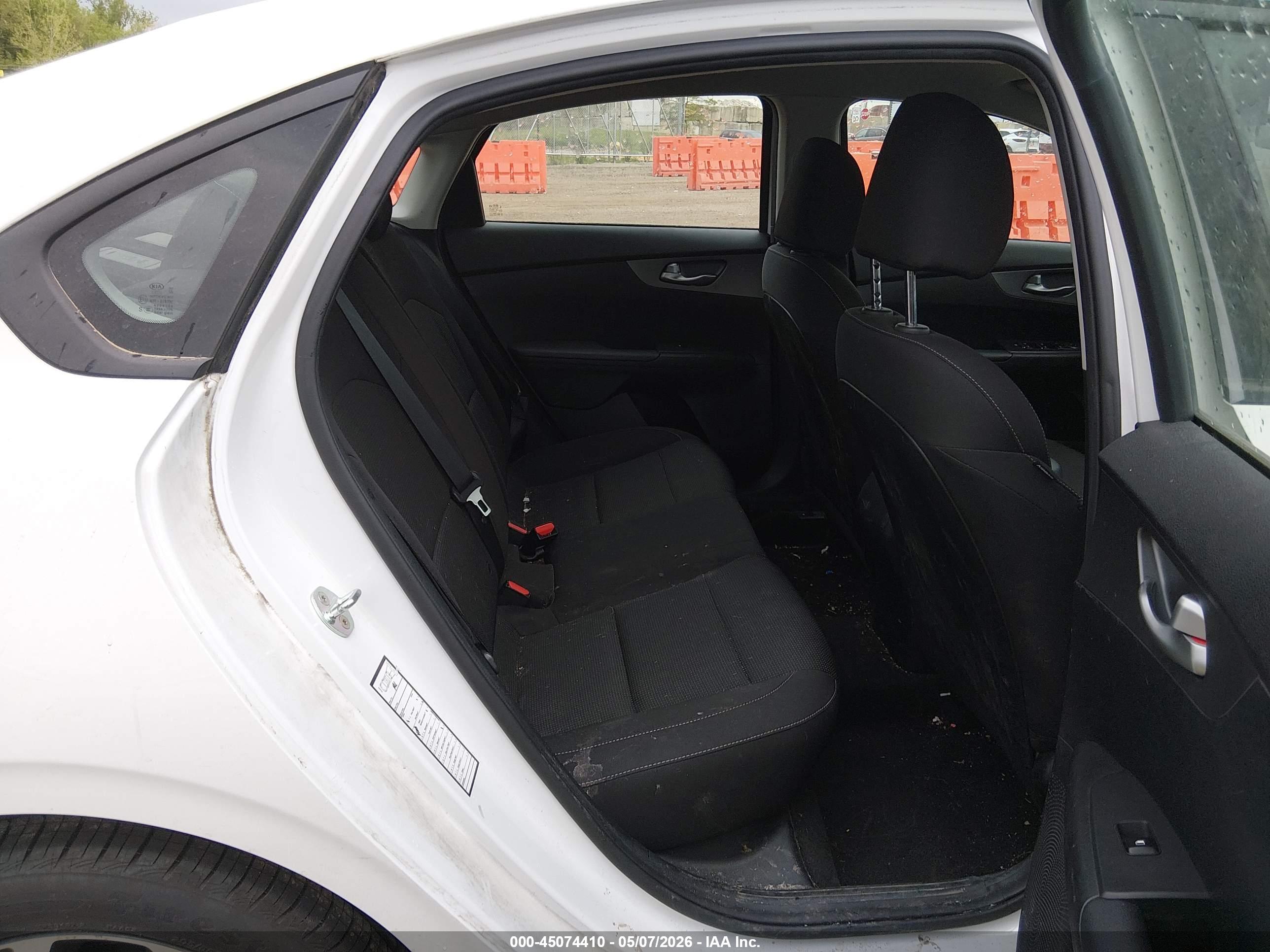KIA FORTE image 8