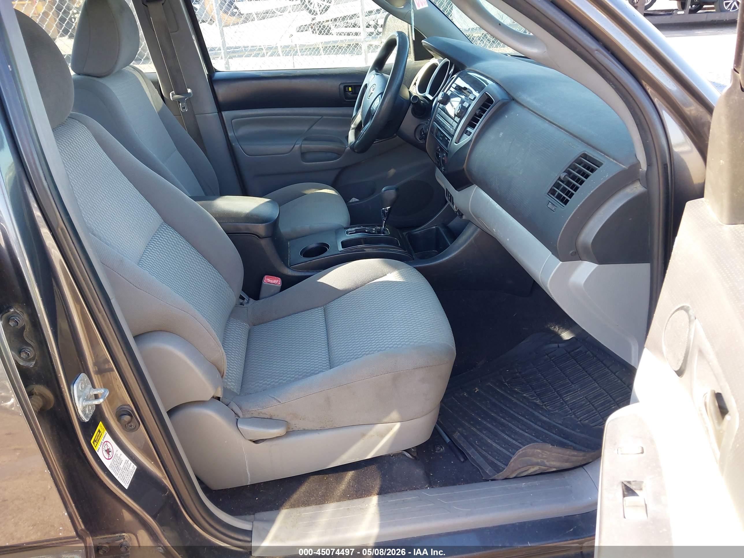 TOYOTA TACOMA image 5