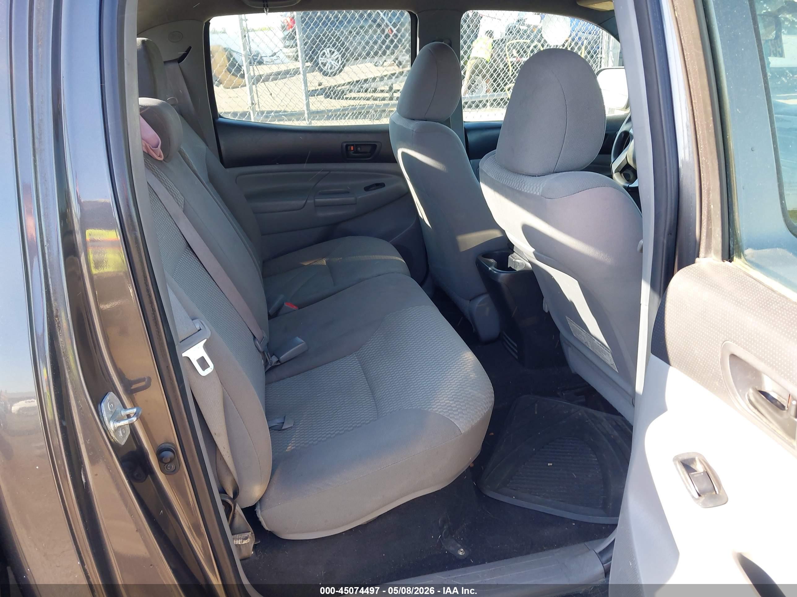 TOYOTA TACOMA image 8