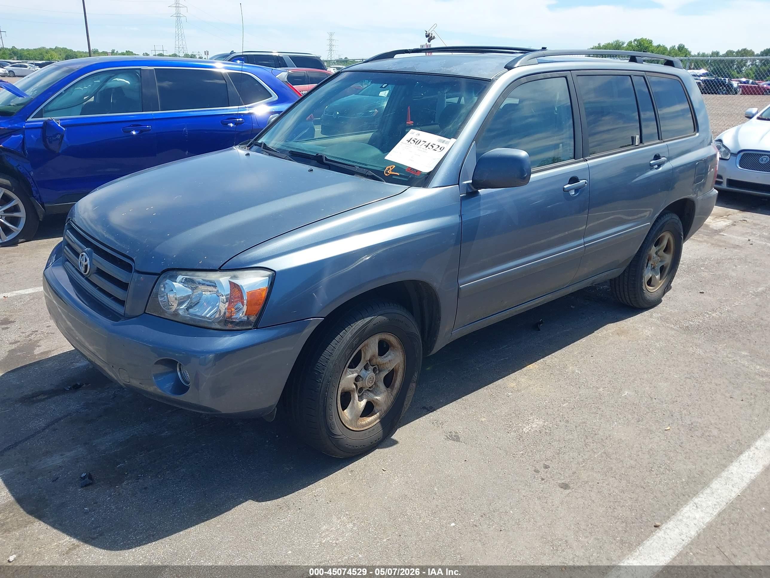 TOYOTA HIGHLANDER image 2