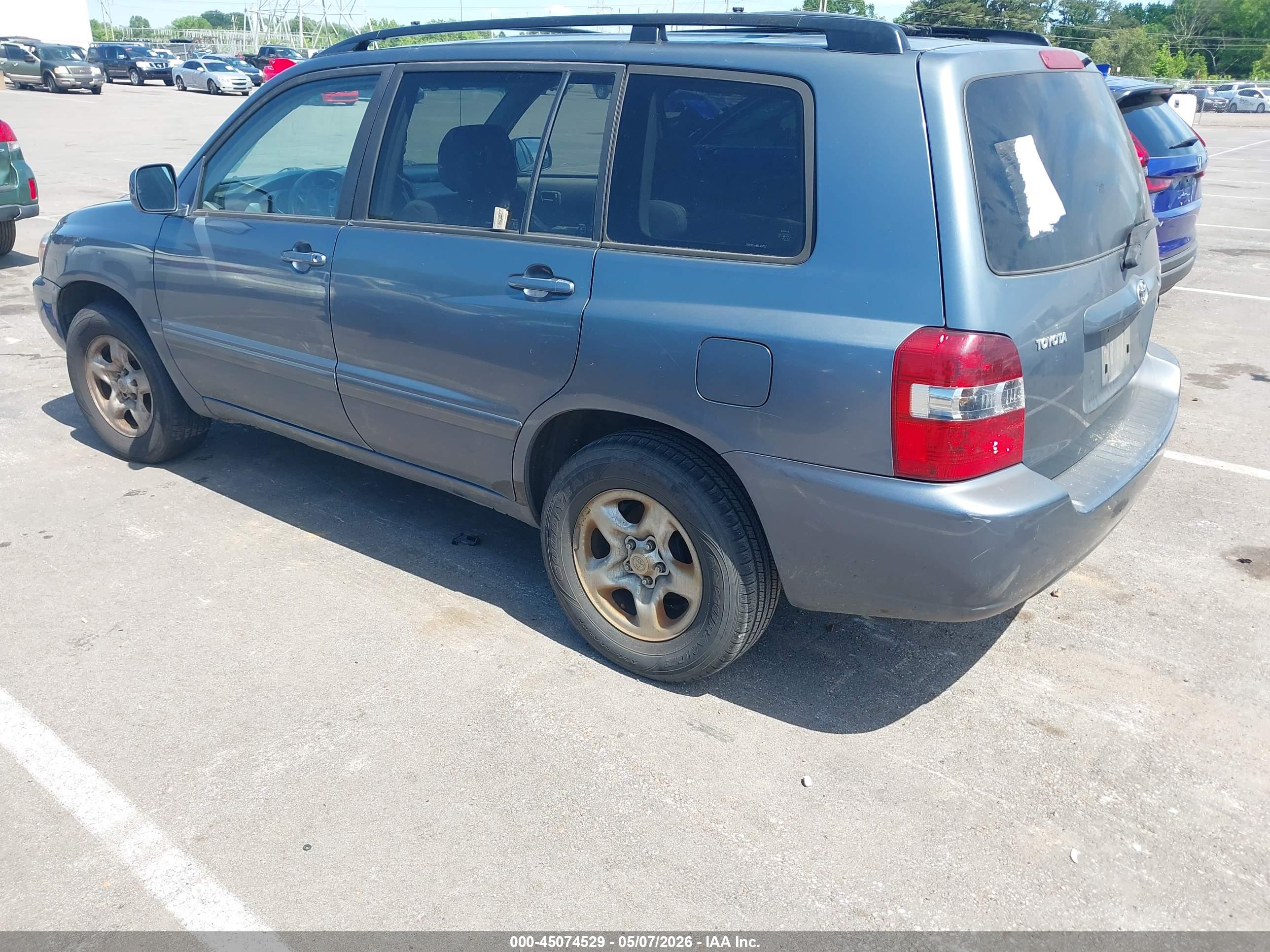 TOYOTA HIGHLANDER image 3