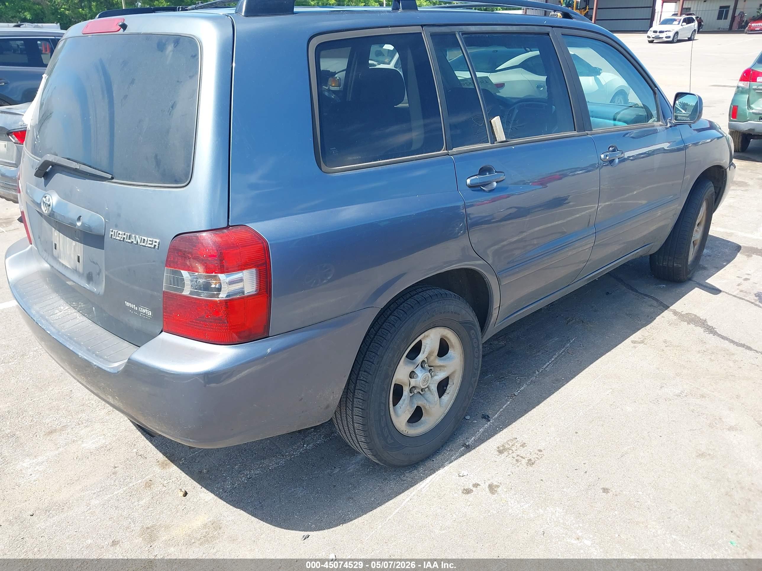 TOYOTA HIGHLANDER image 4