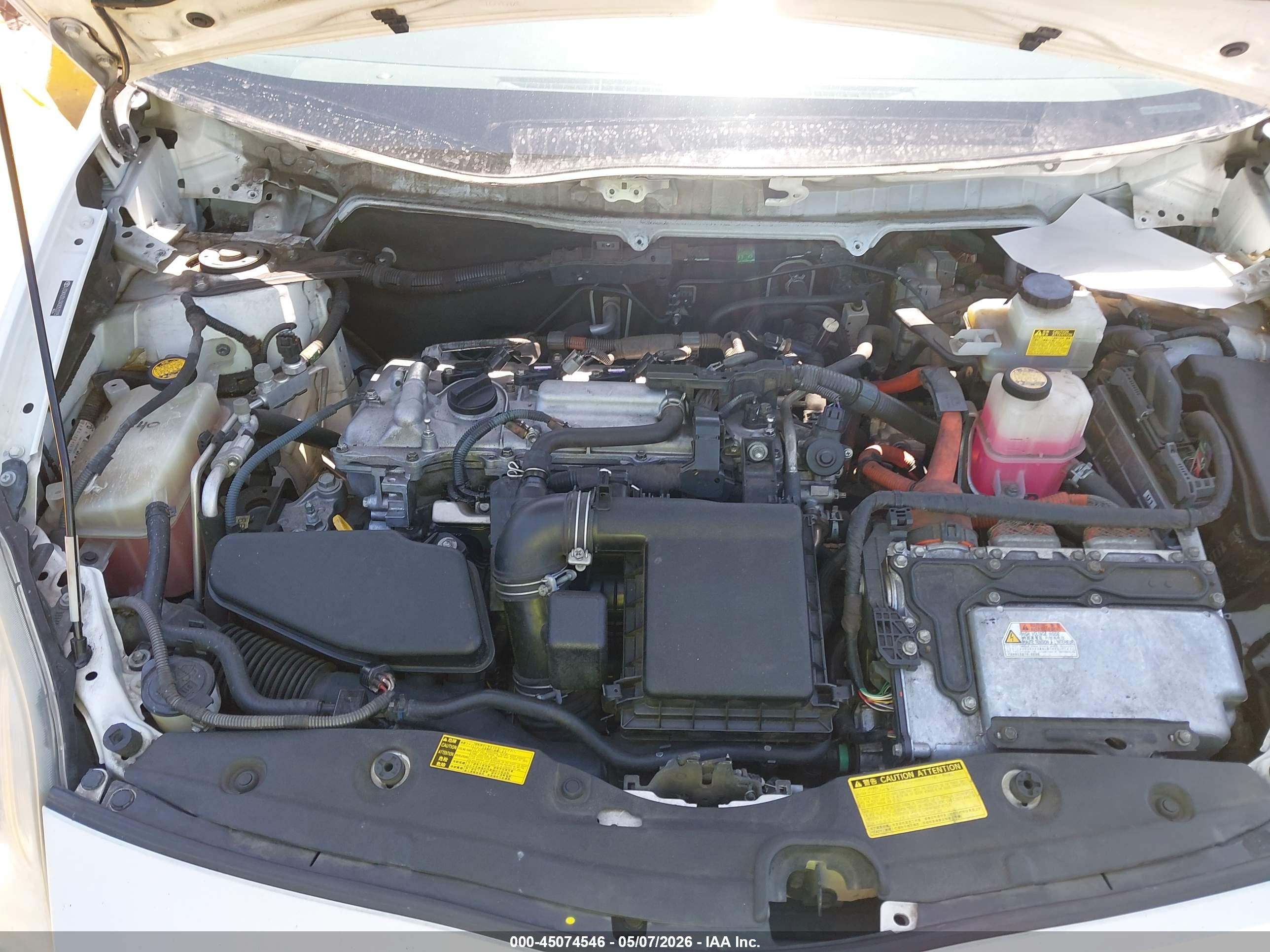 TOYOTA PRIUS image 10