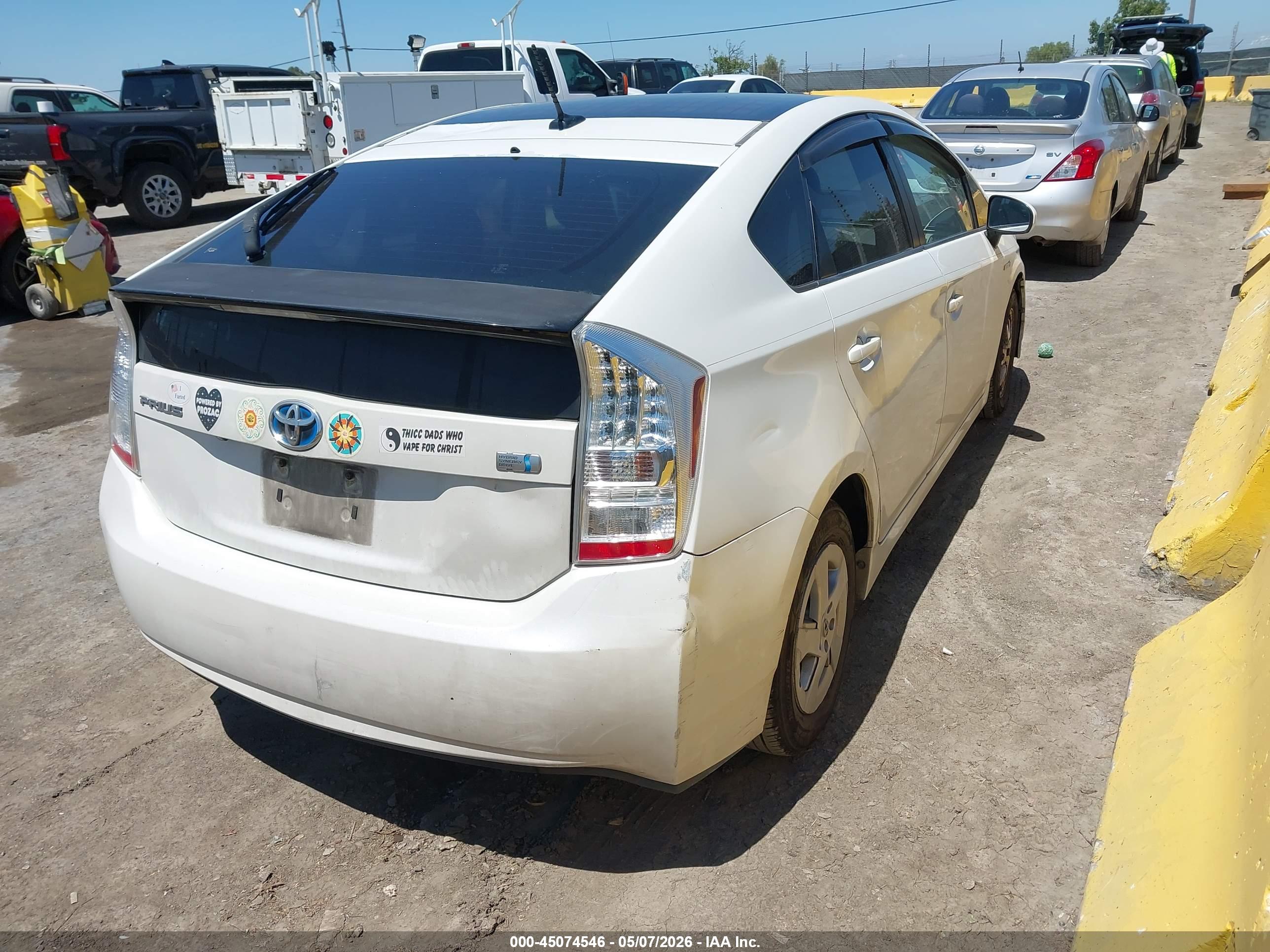 TOYOTA PRIUS image 4
