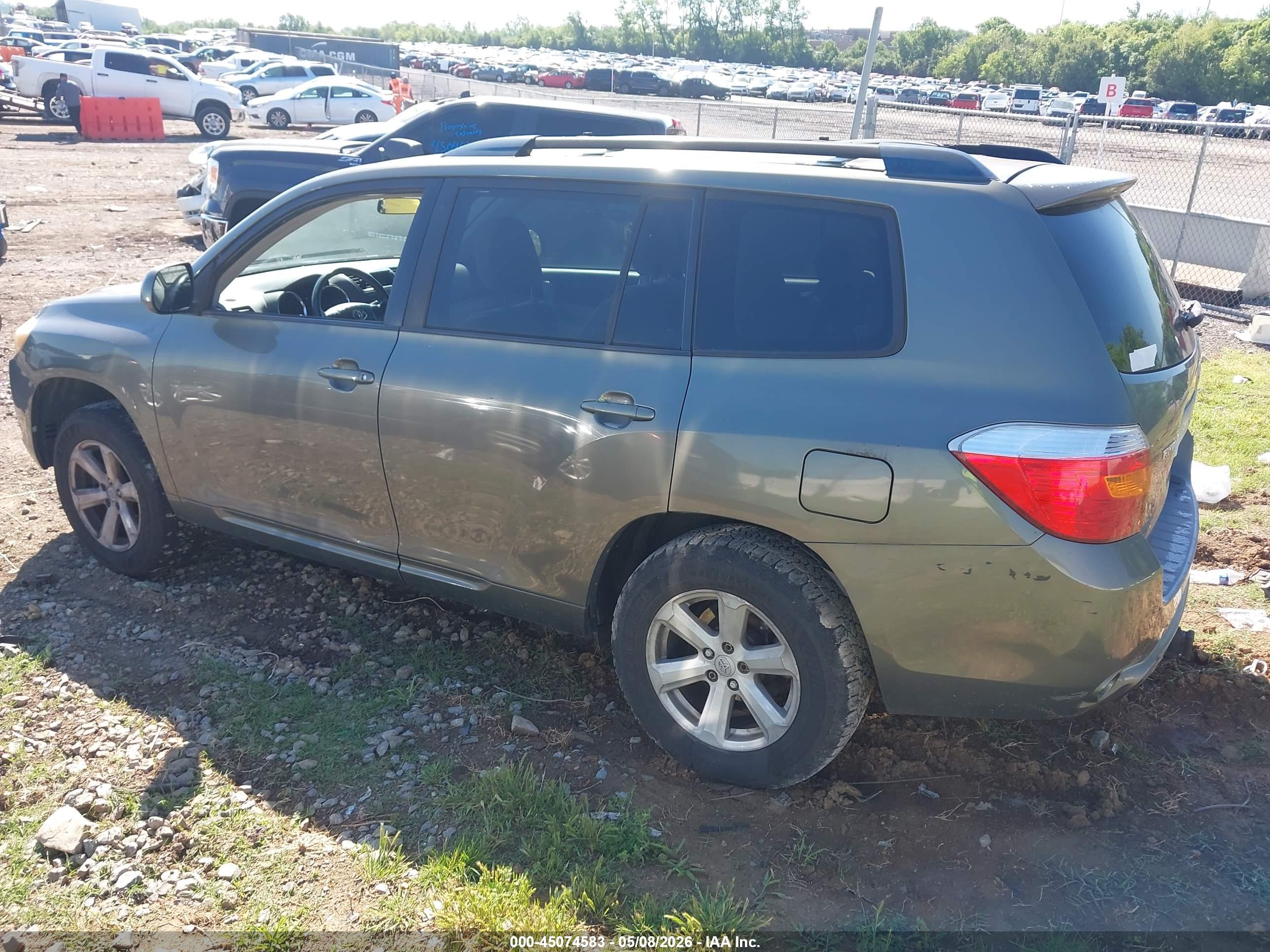 TOYOTA HIGHLANDER image 3