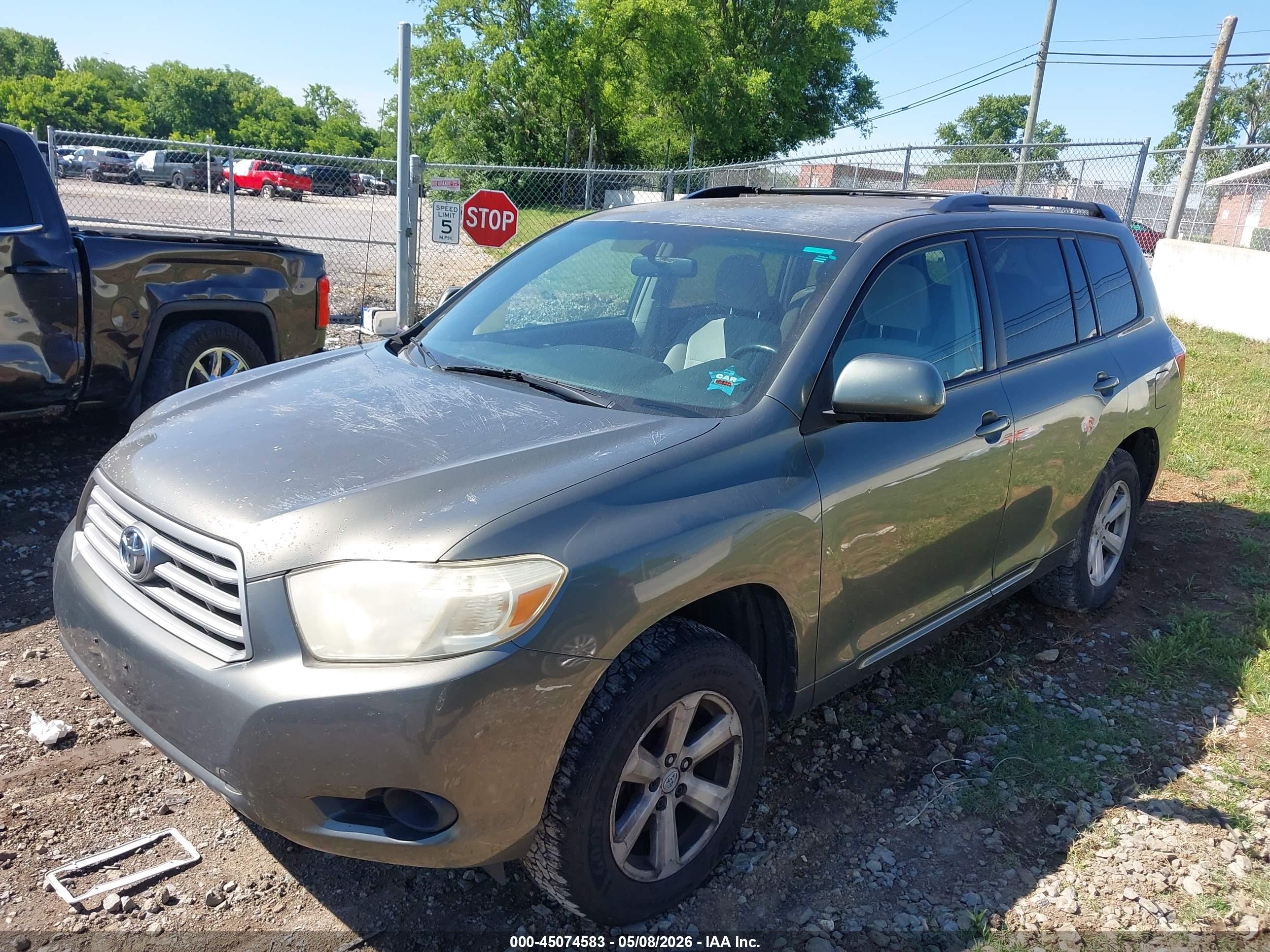 TOYOTA HIGHLANDER image 6