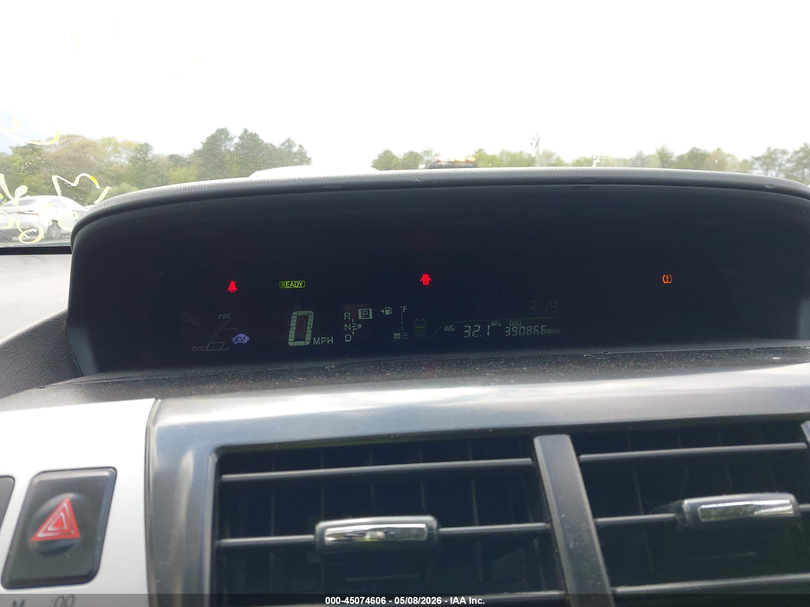 TOYOTA PRIUS image 7