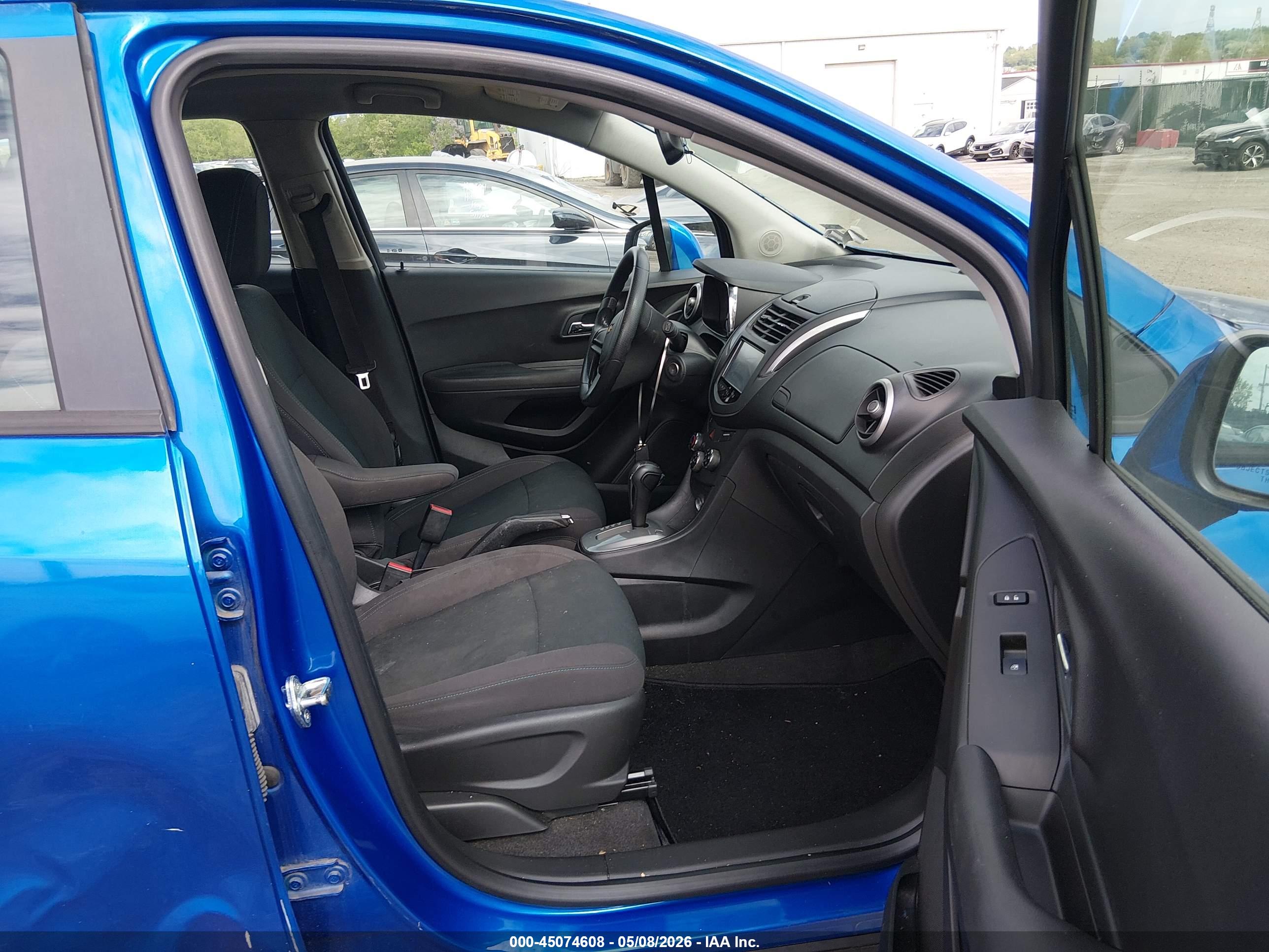 CHEVROLET TRAX image 5
